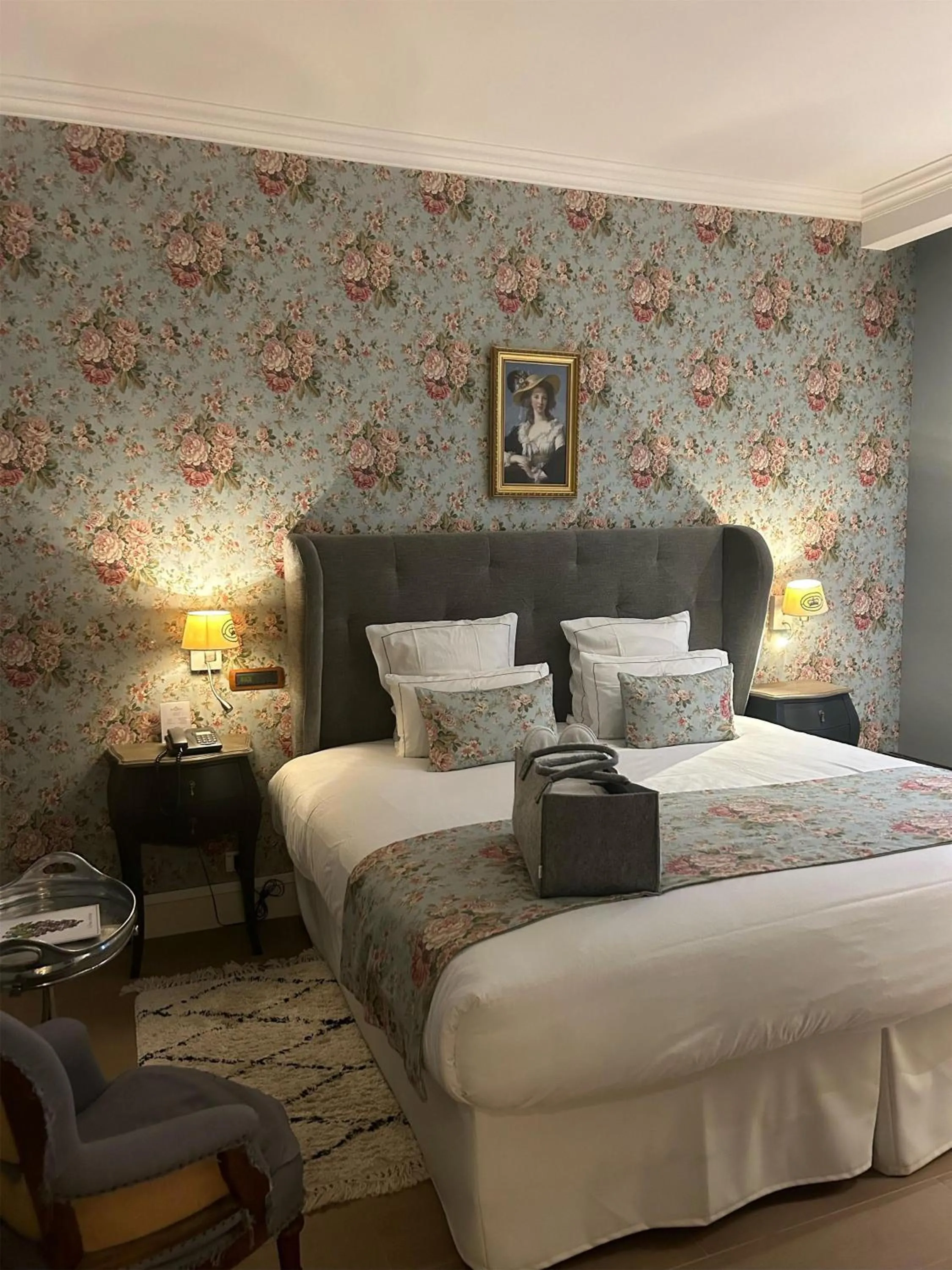 Deluxe Queen Room - Non-Smoking in Hotel & Spa Le Grand Monarque, BW Premier Collection