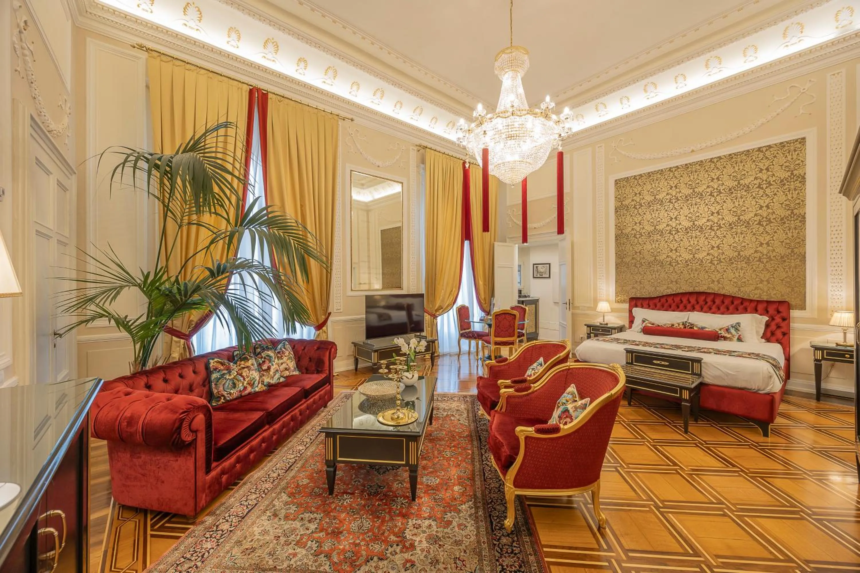 Royal Suite in Palazzo Monga Boutique Guesthouse