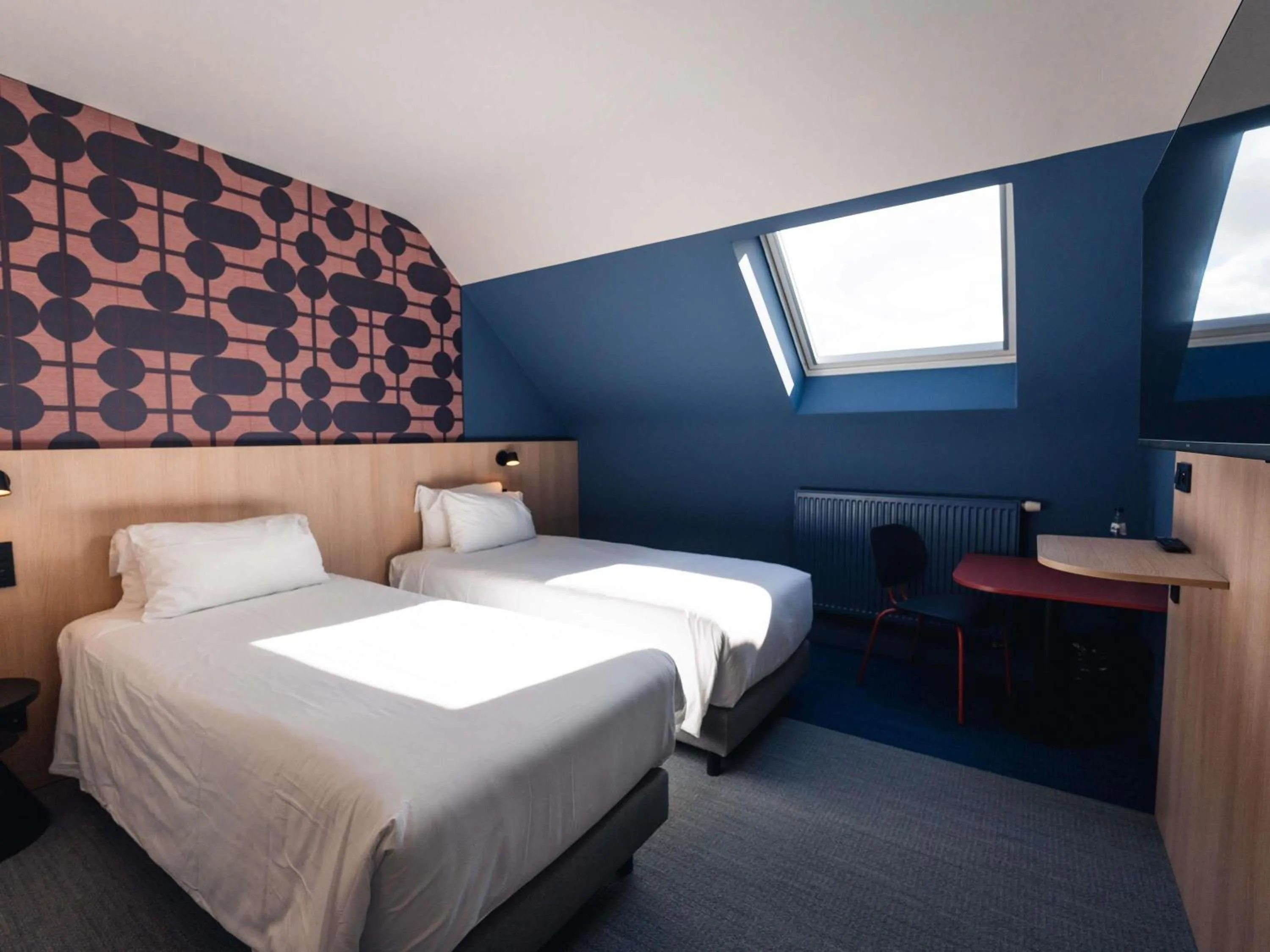 Standard Twin Room in Ibis Styles Charleroi Airport Aero 44
