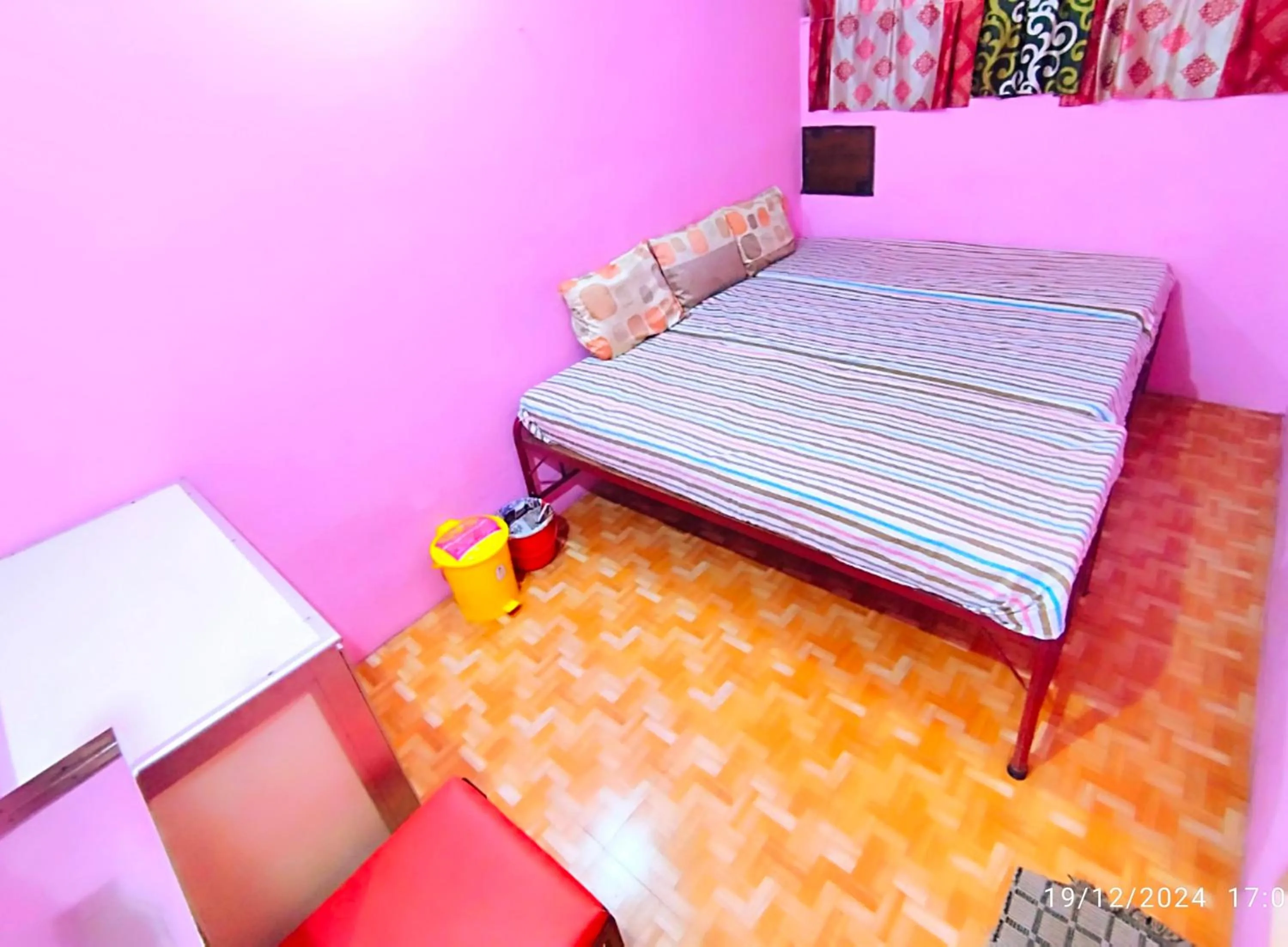 Budget Triple Room - single occupancy in Pleasant Inn