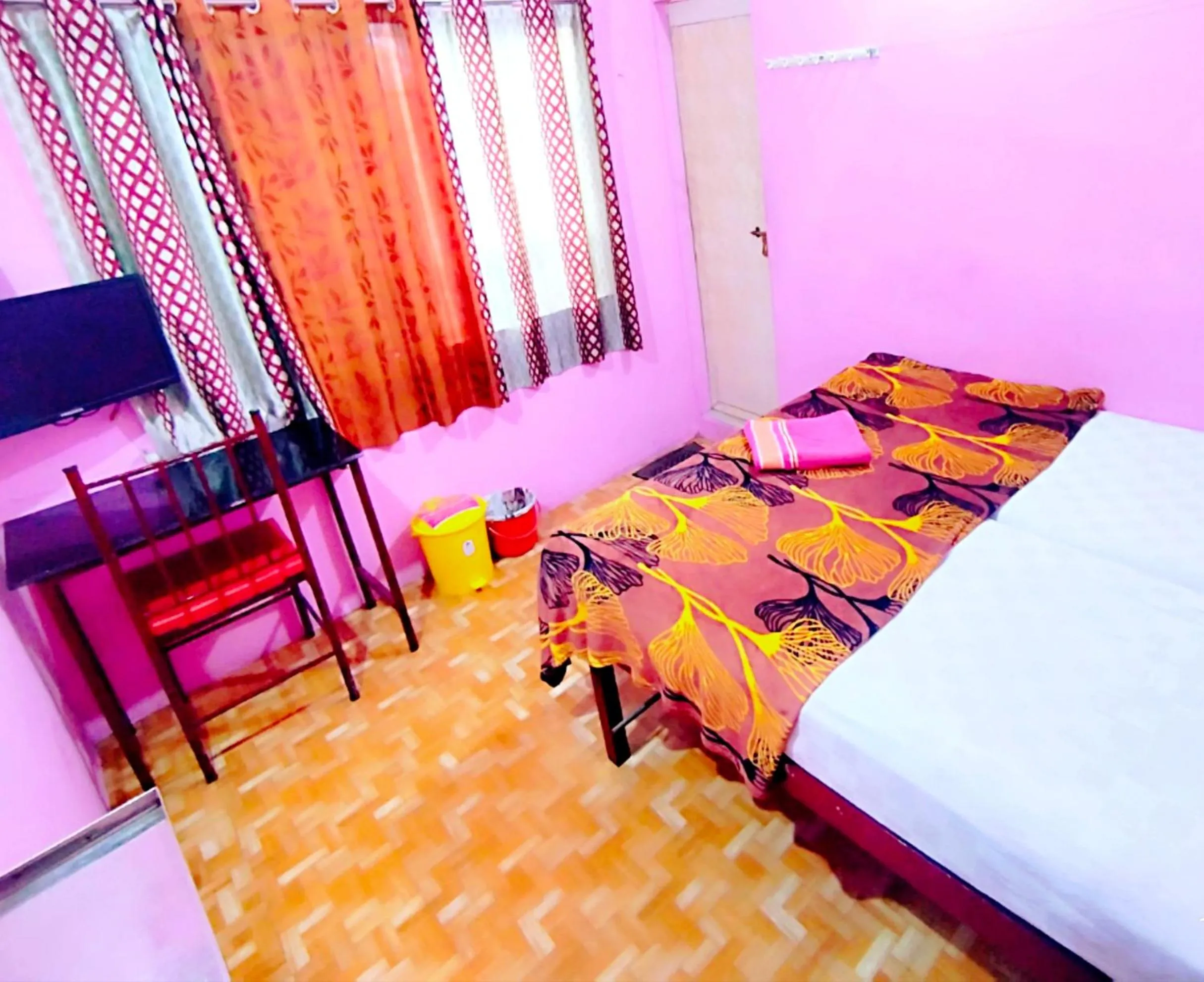  Family Deluxe AC Room  - single occupancy in Pleasant Inn