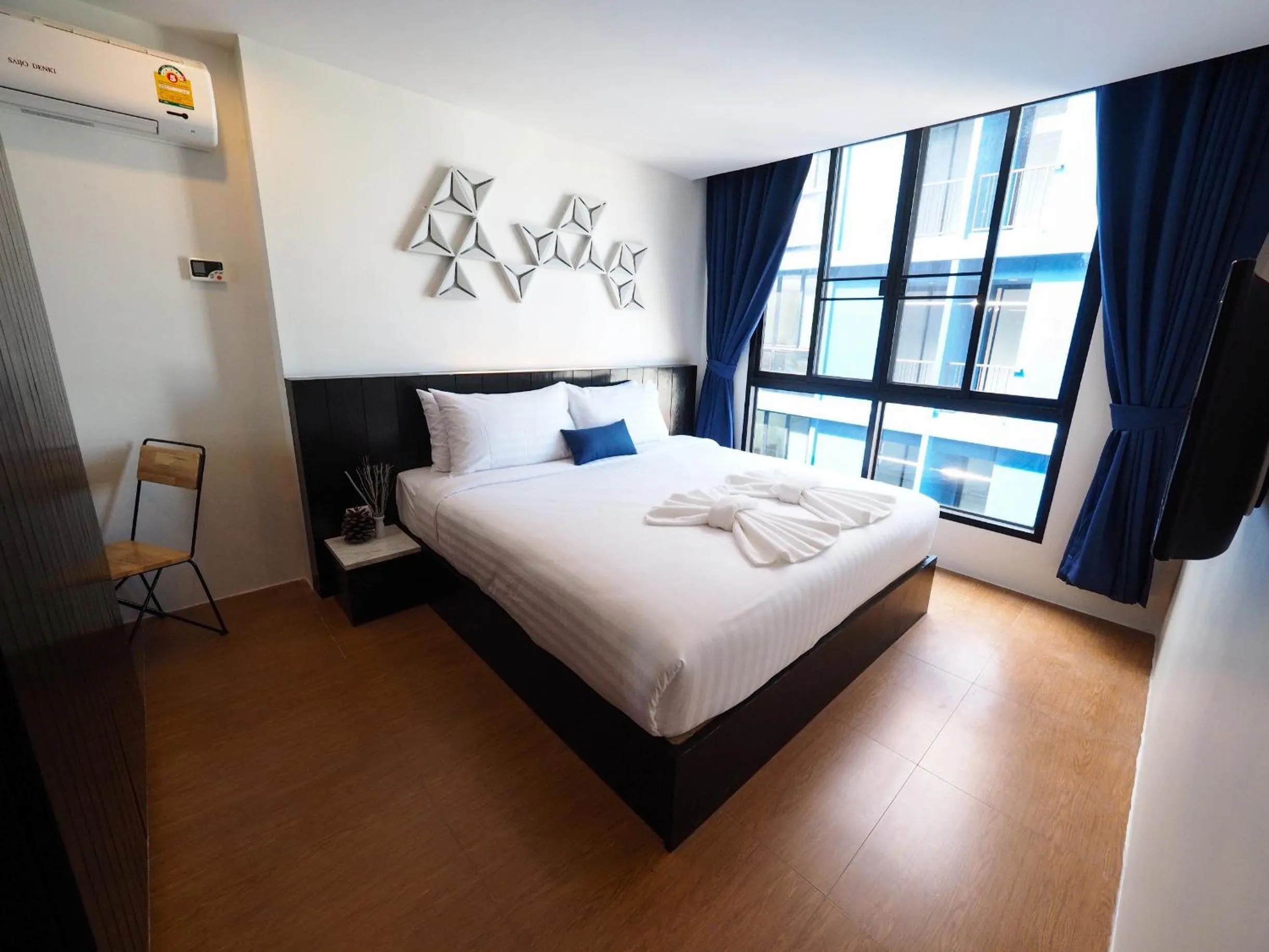 Deluxe Double Room in 130 Hotel & Residence Bangkok
