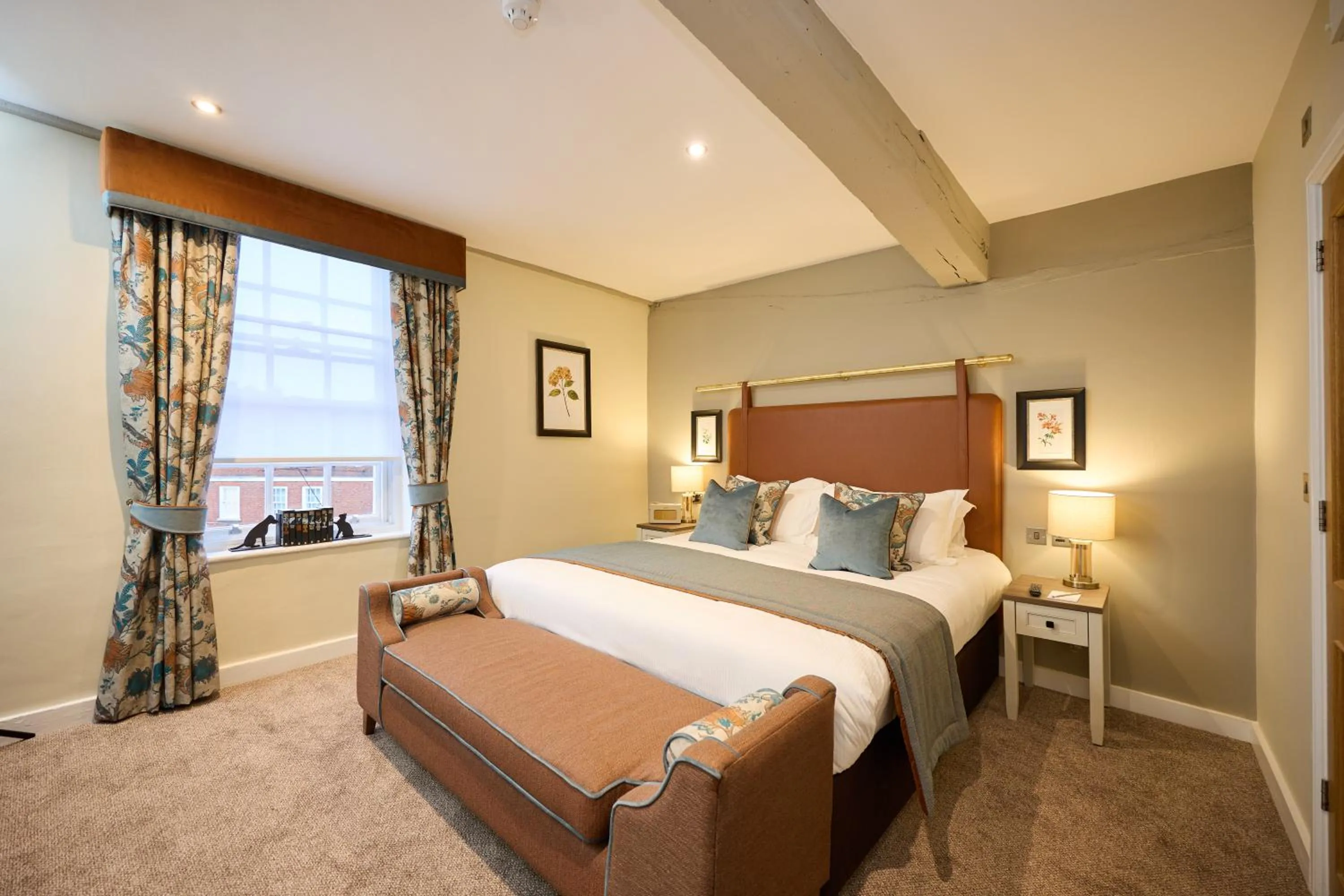 Superior Double Room in The White Hart