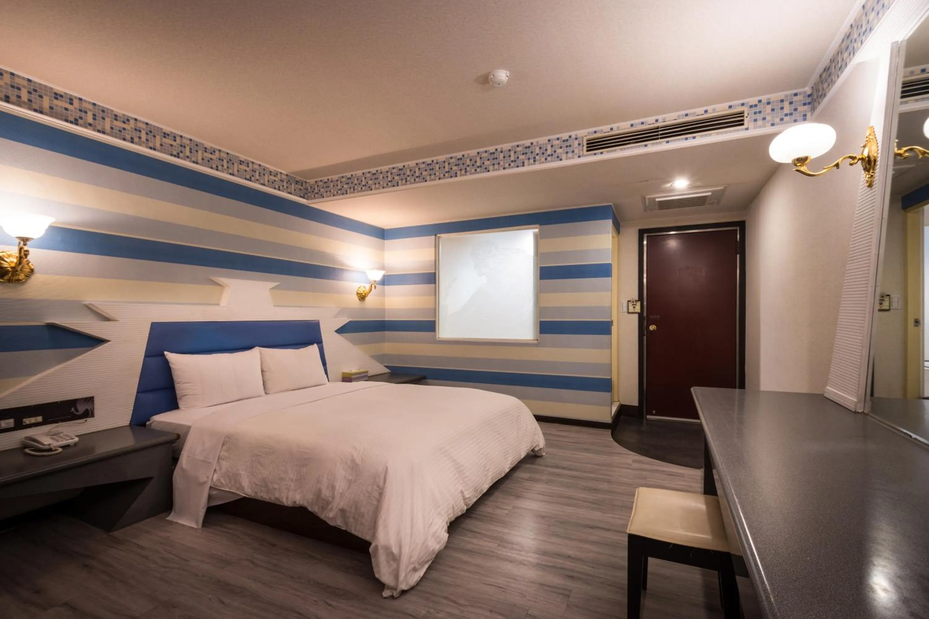 Superior Double Room in Golden Phoenix Hotel