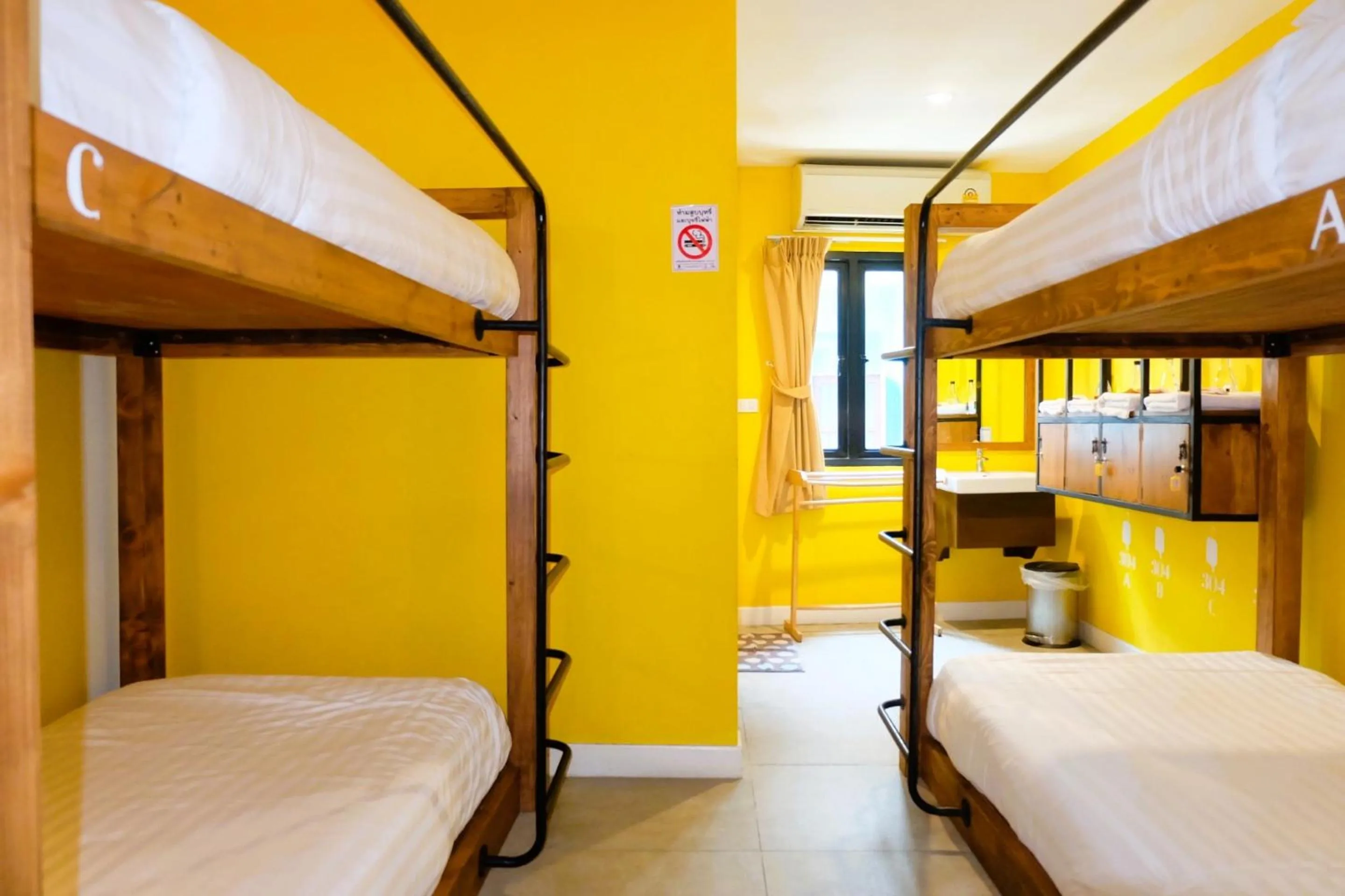 Quadruple Room with Bunk Beds in Siri Poshtel Bangkok
