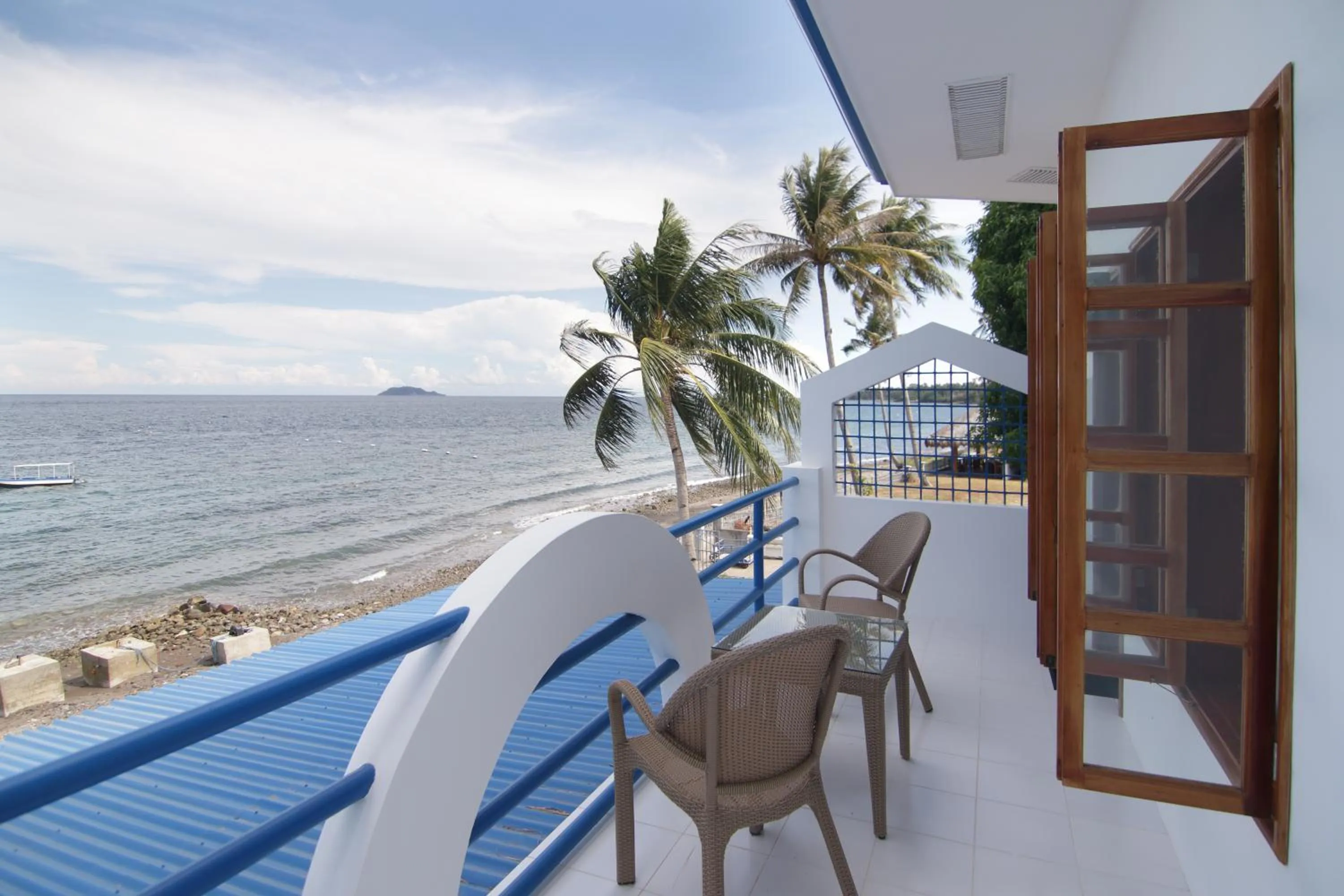 Deluxe Double Room in Villa in Blue