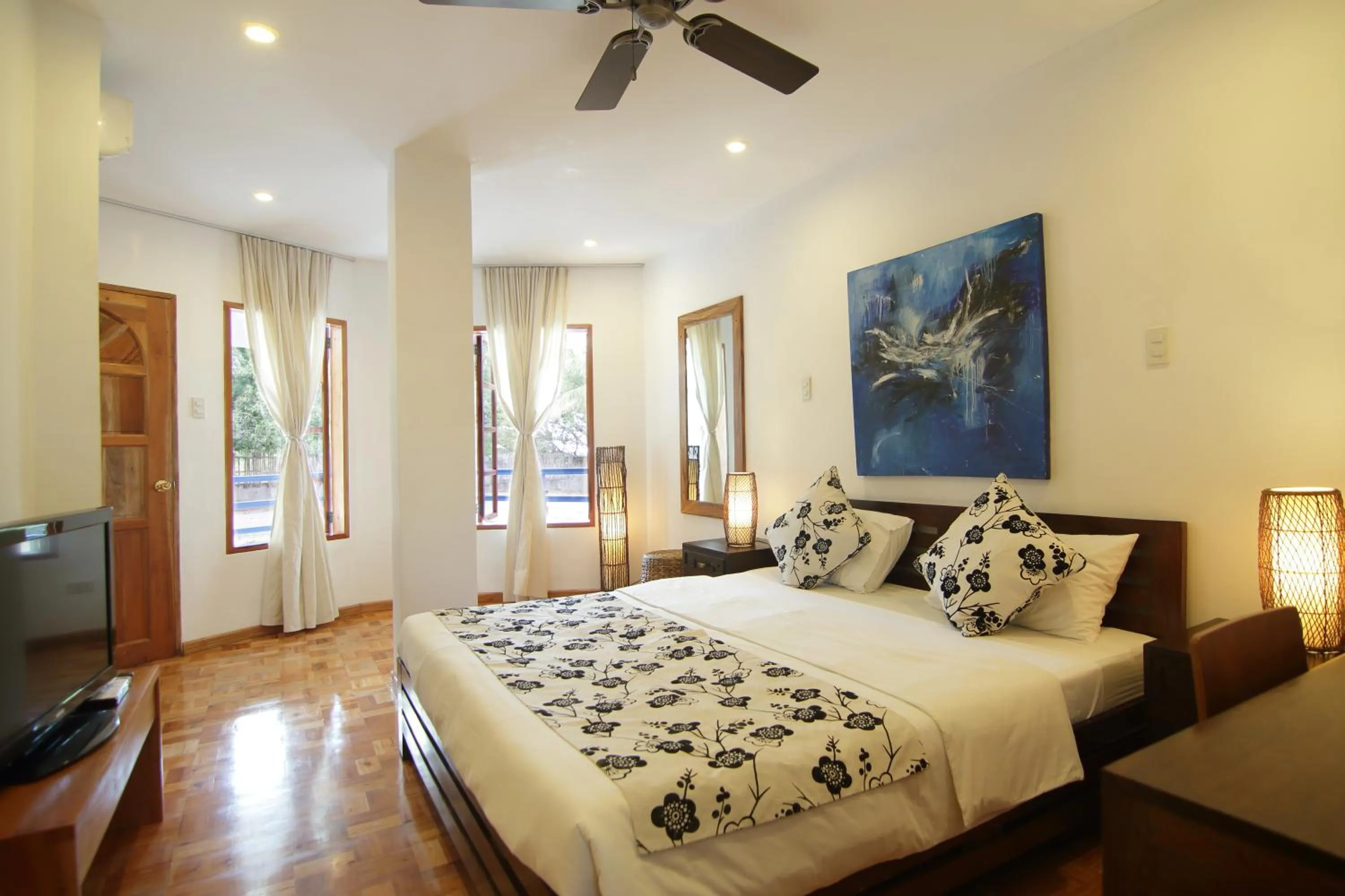 Double Room with Garden View in Villa in Blue