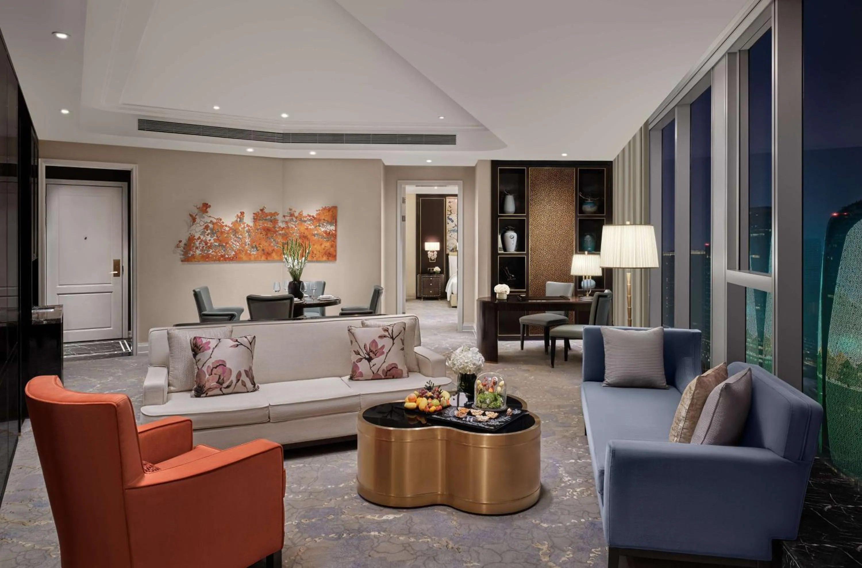 Suite with Twin Tower View in Waldorf Astoria Chengdu