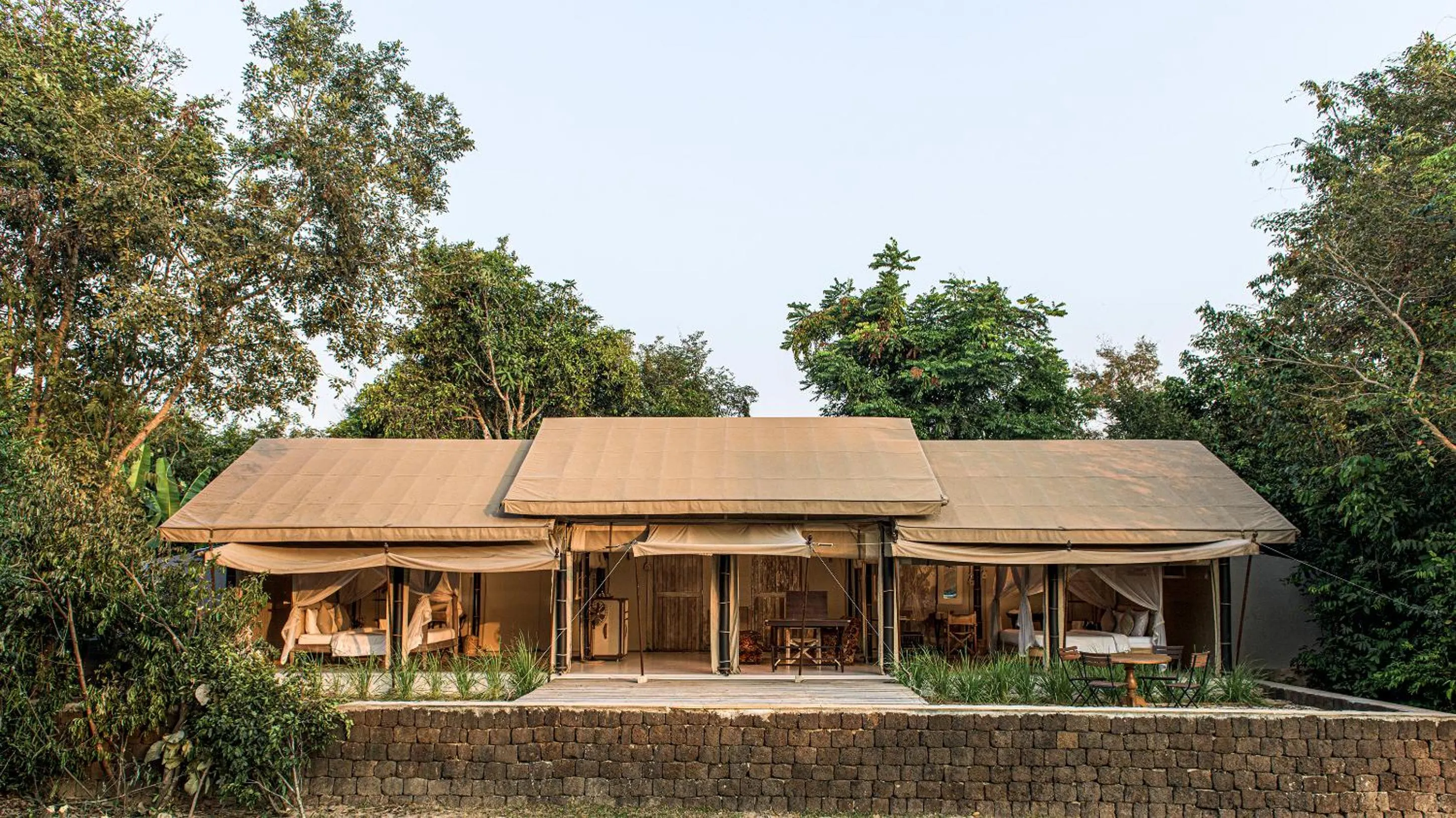 Deluxe Family Room in The Beige