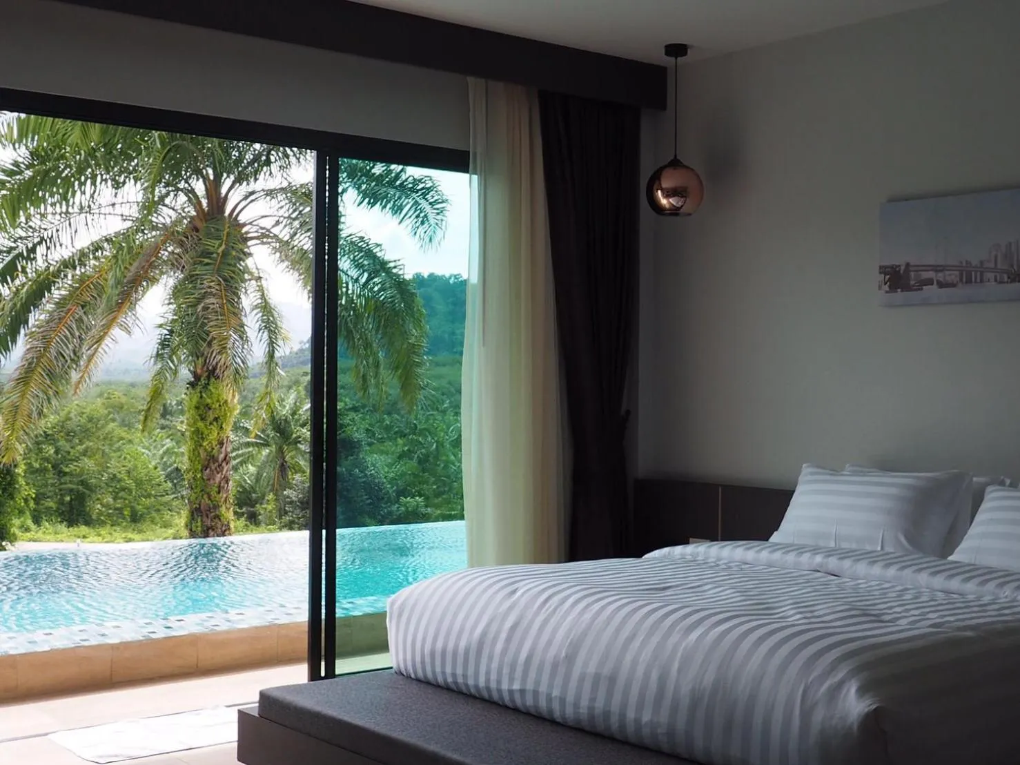 Grand Deluxe Pool Access in Belong Jin The Dam Hotel And Resort