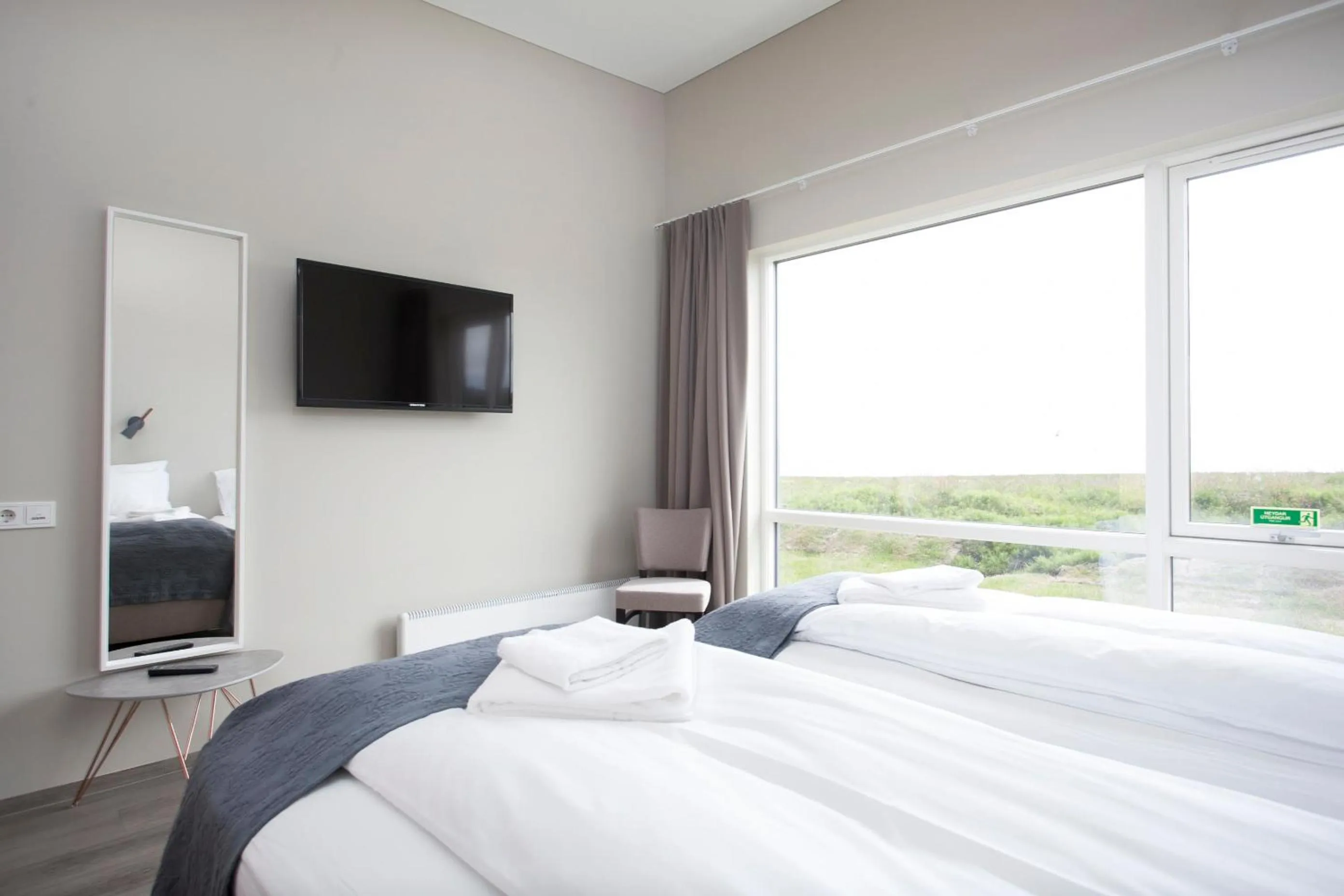 Comfort Twin Room in Arnarstapi Hotel