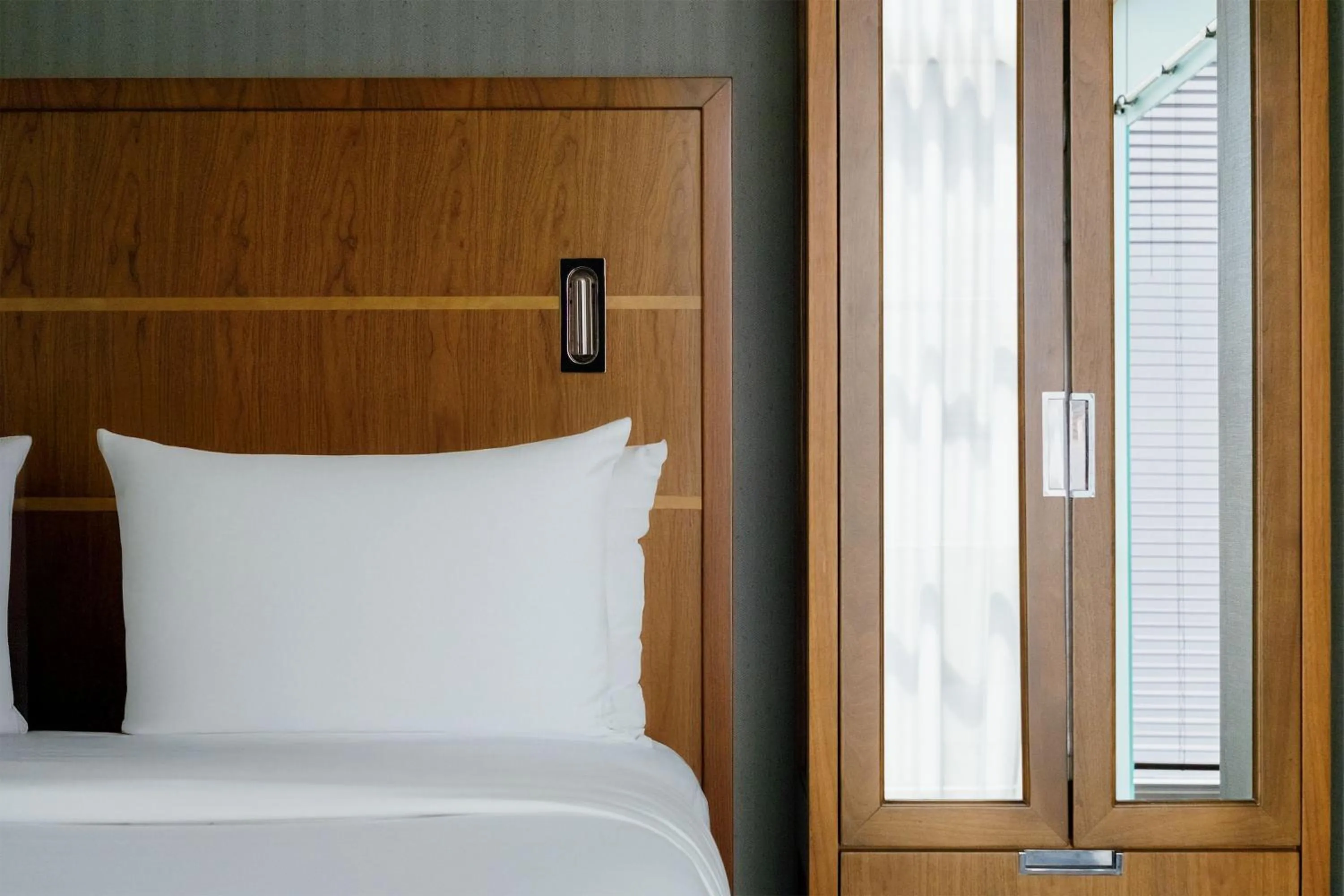 One-Bedroom King Suite with Roll-In Shower - Mobility Access in Crowne Plaza HY36 Midtown Manhattan by IHG