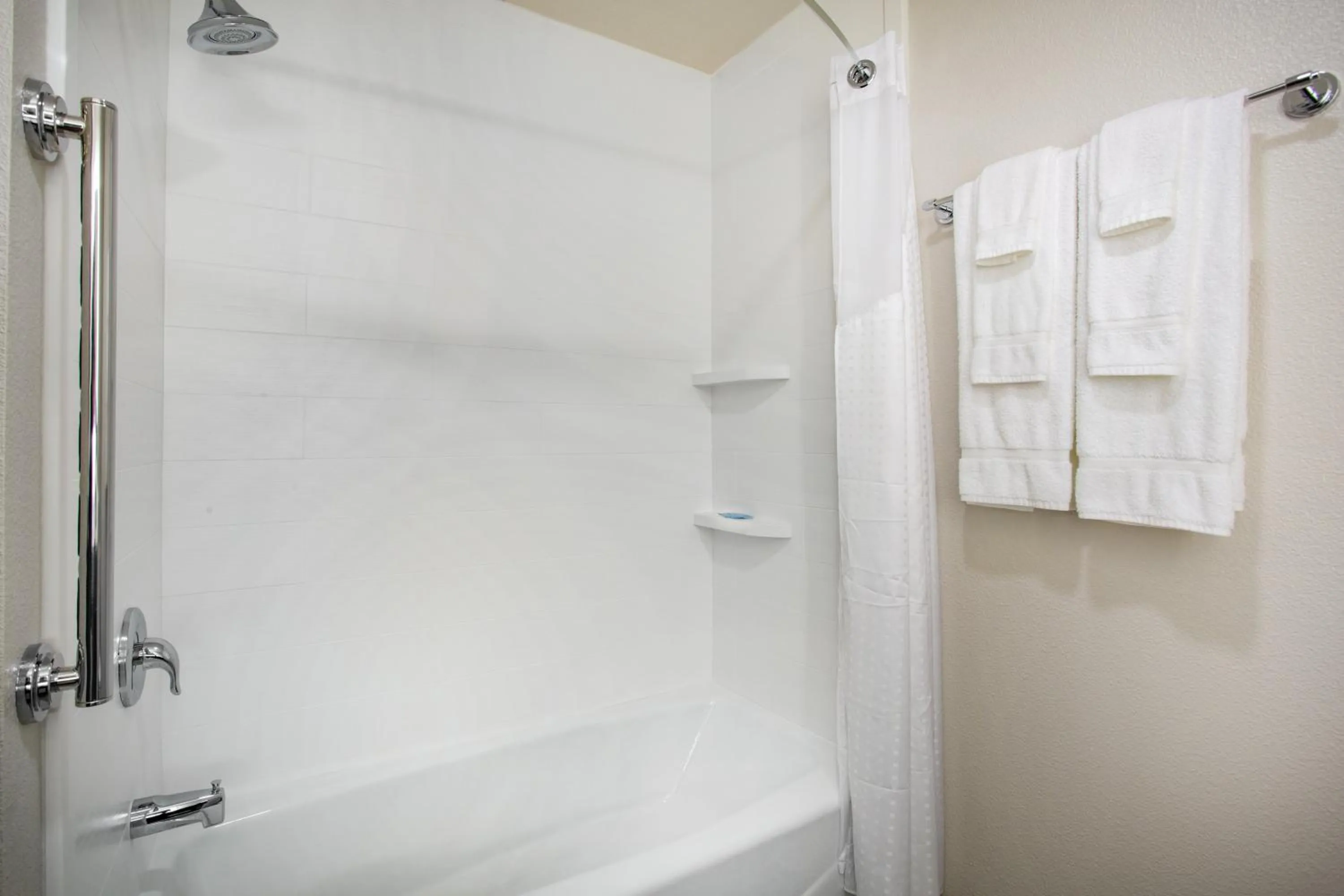 Standard King Room in Holiday Inn Express & Suites - Rapid City - Rushmore South by IHG