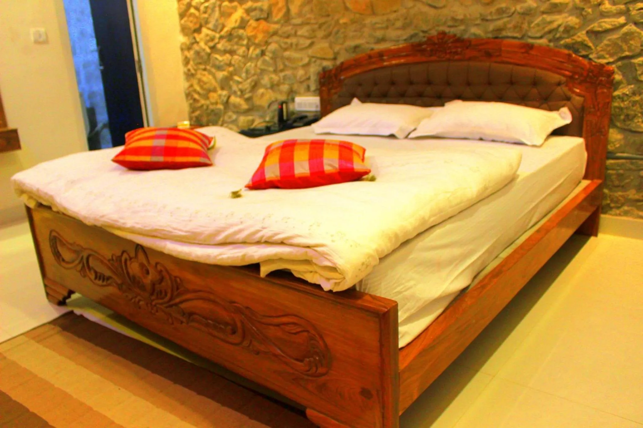 Deluxe Double Room in Hotel Toppers Corner