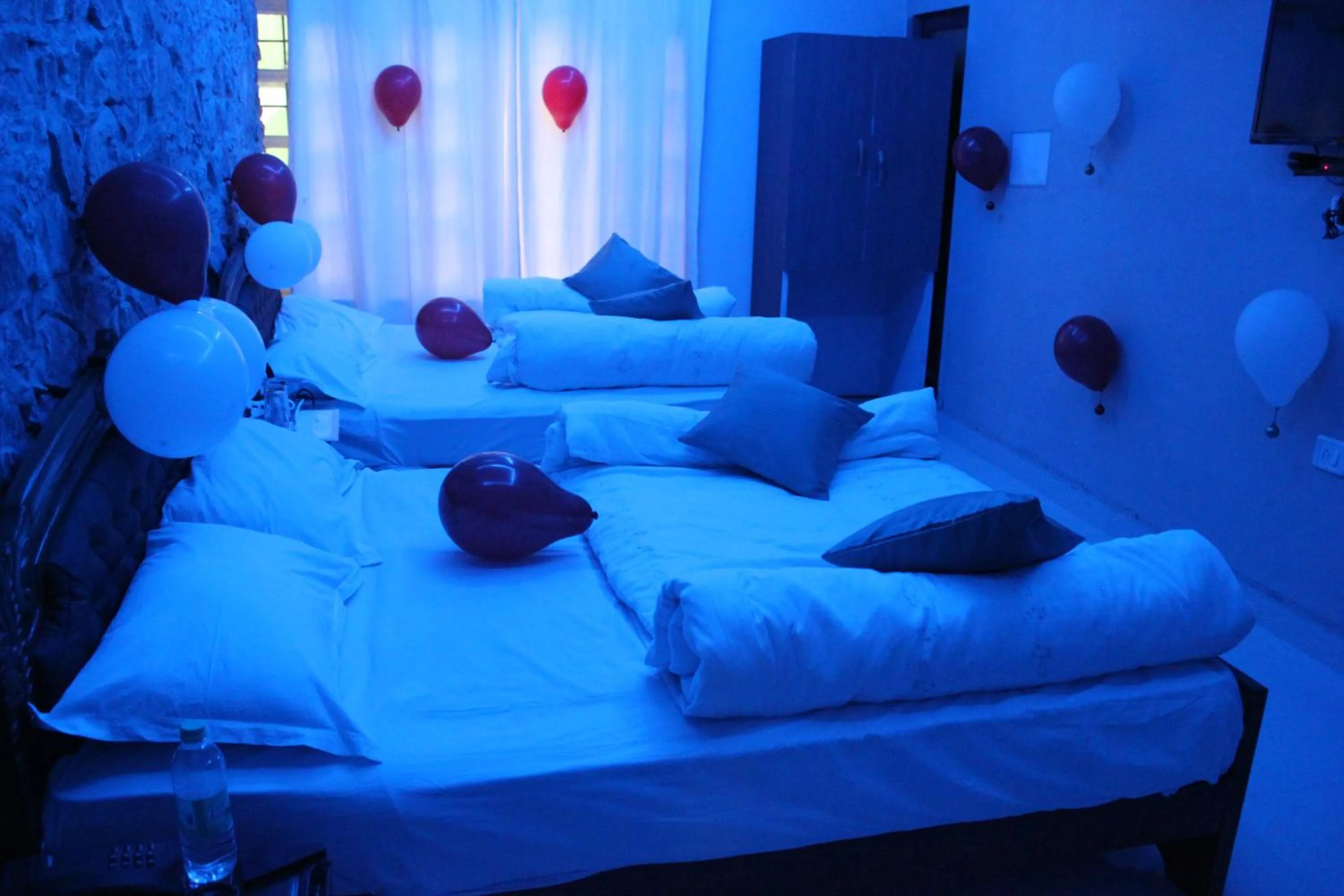 Superior Family Room in Hotel Toppers Corner