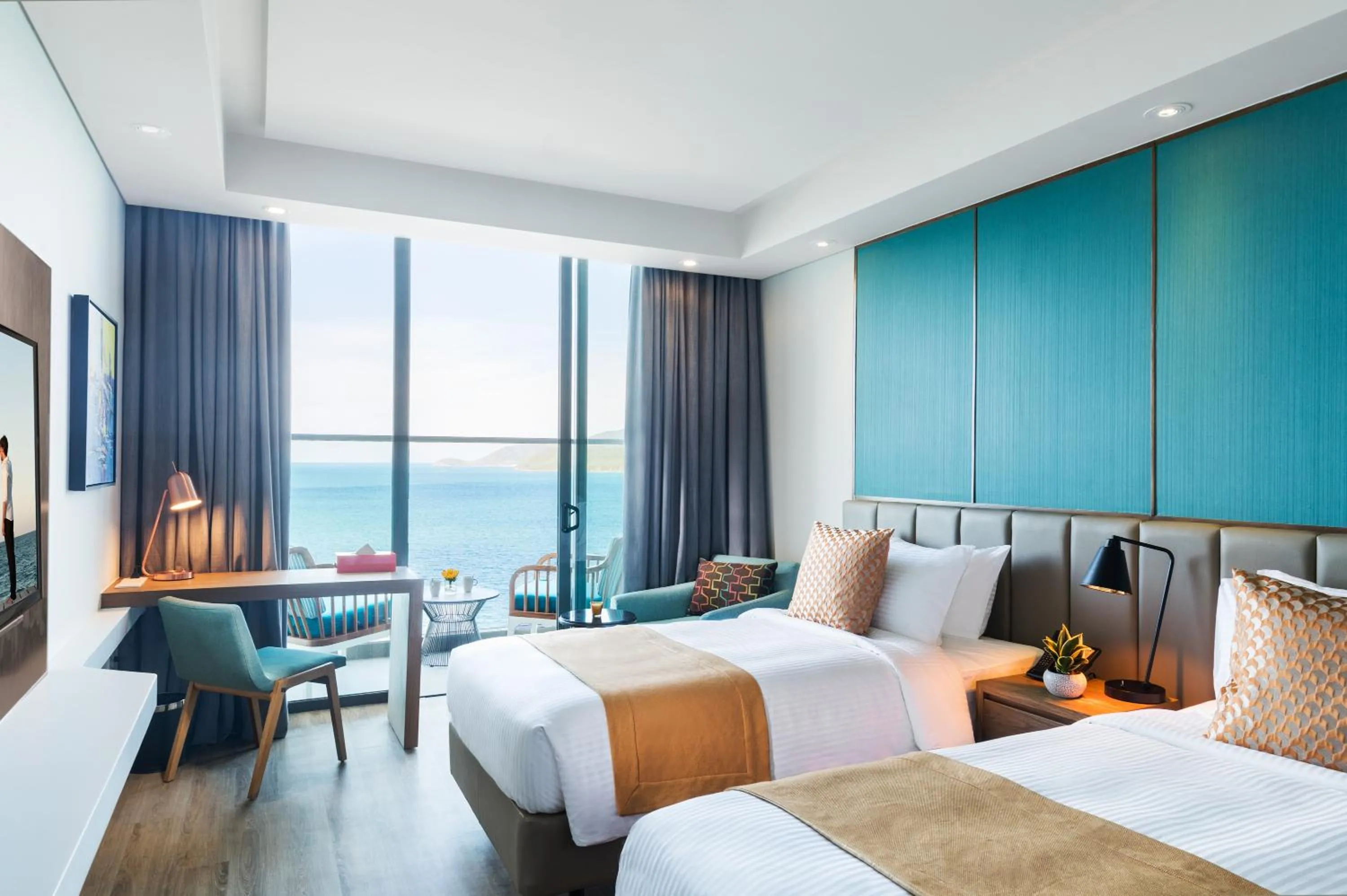 Executive Twin Ocean View With Balcony in Citadines Bayfront Nha Trang