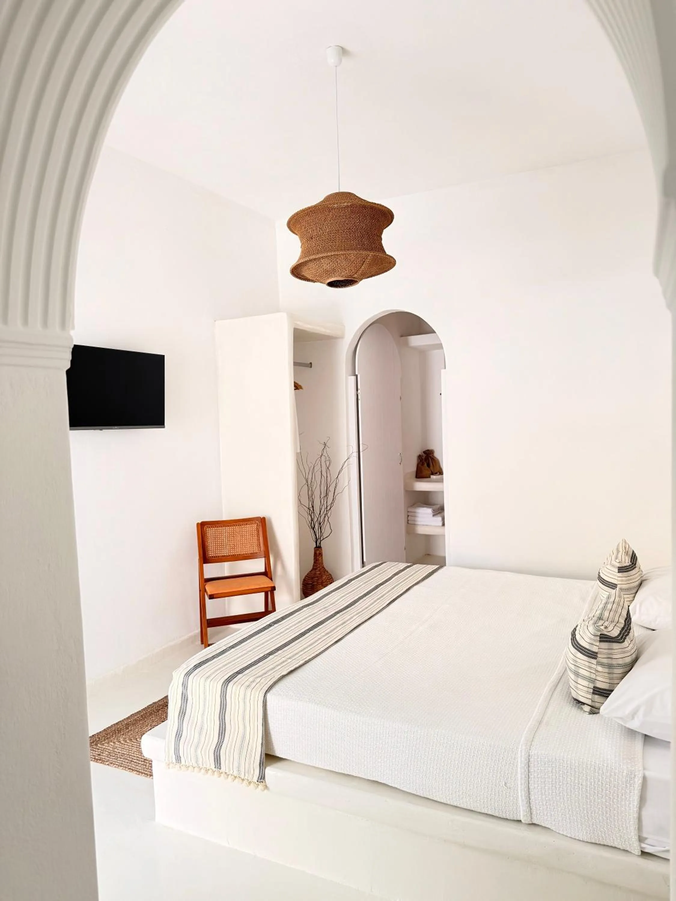 Deluxe Suite in Cal Day Rooms Santorini