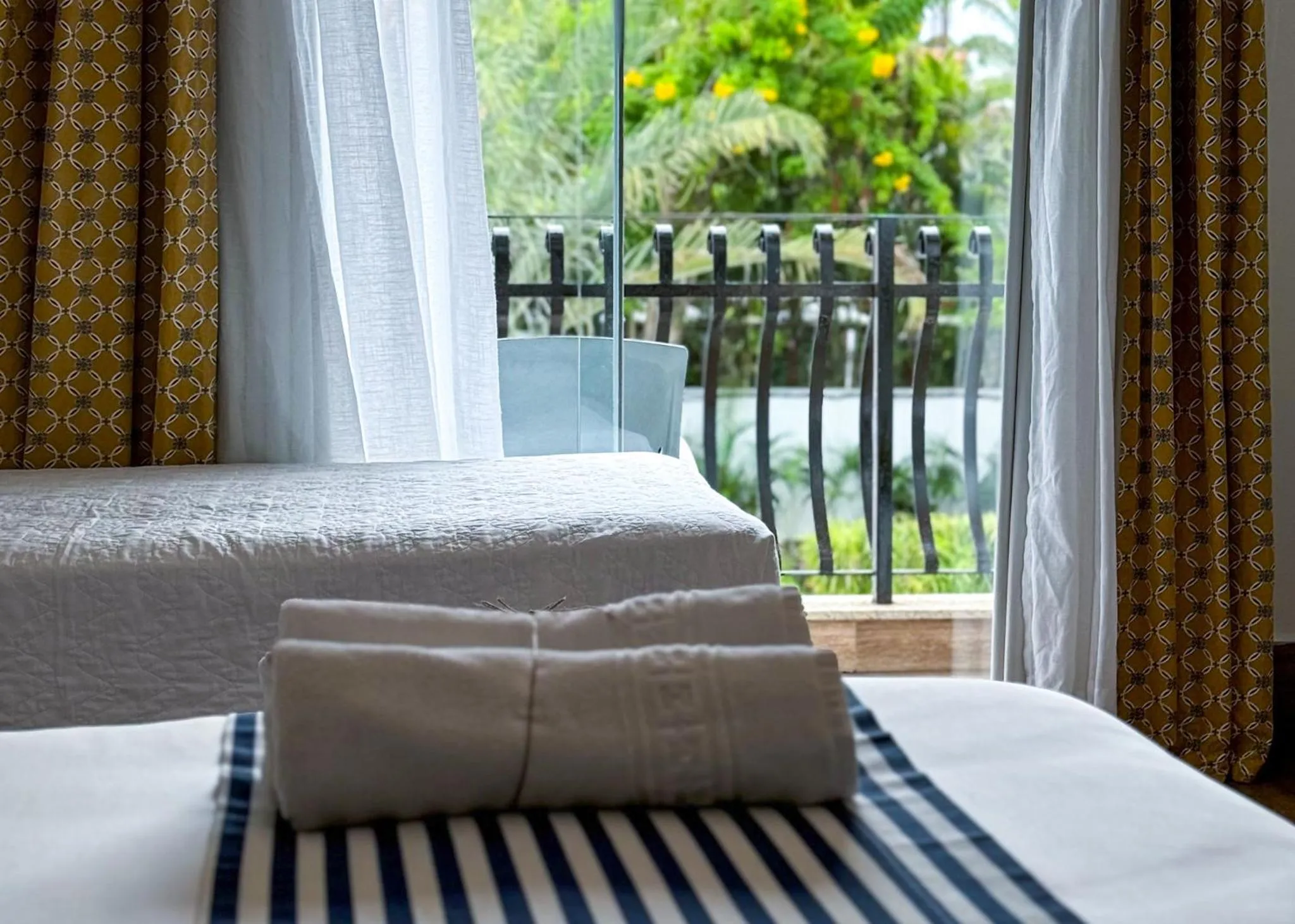 Triple Room with Pool View in Hotel Boutique Recanto da Passagem