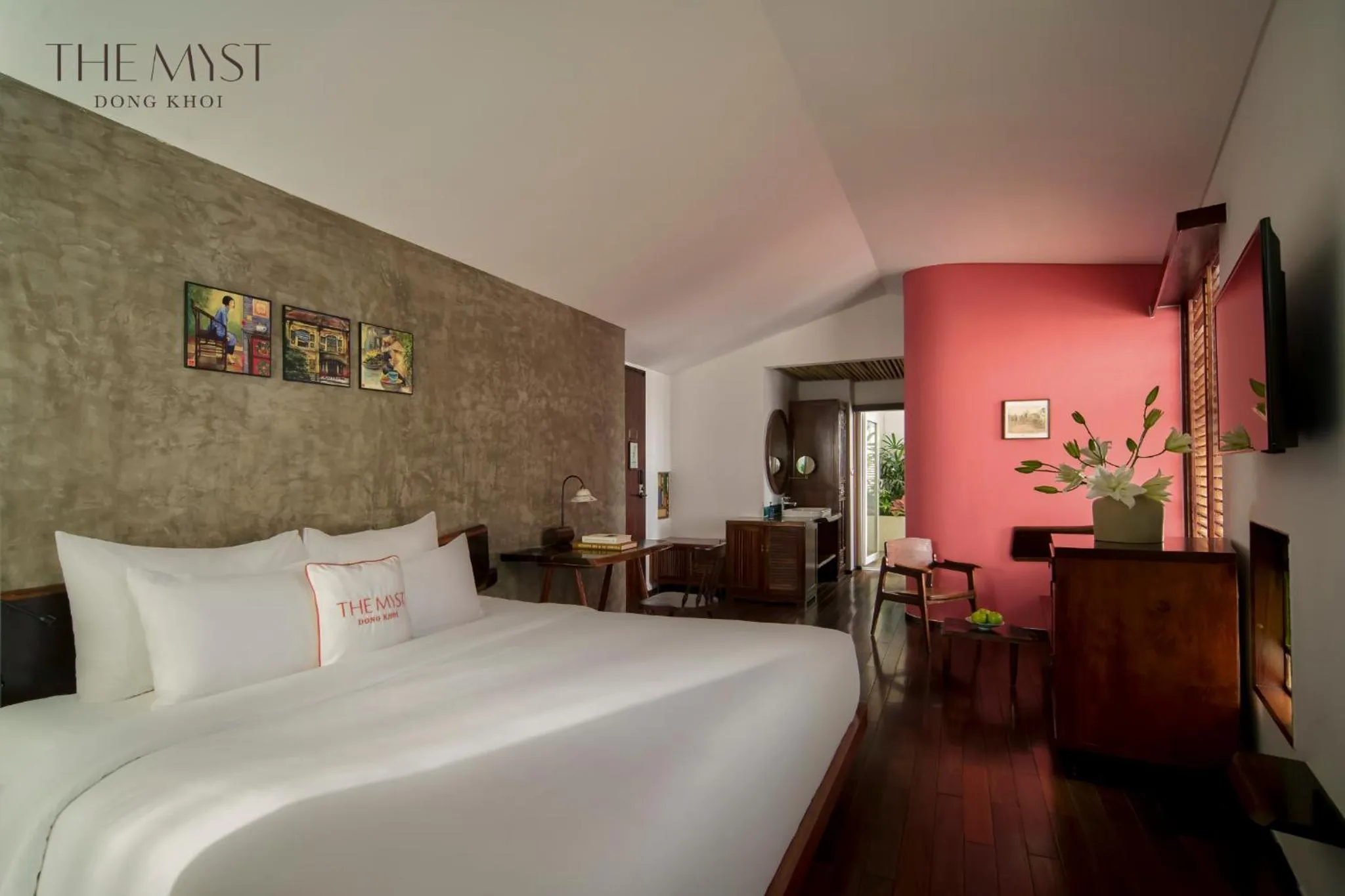 Saigon Signature Suite Balcony in The Myst Dong Khoi