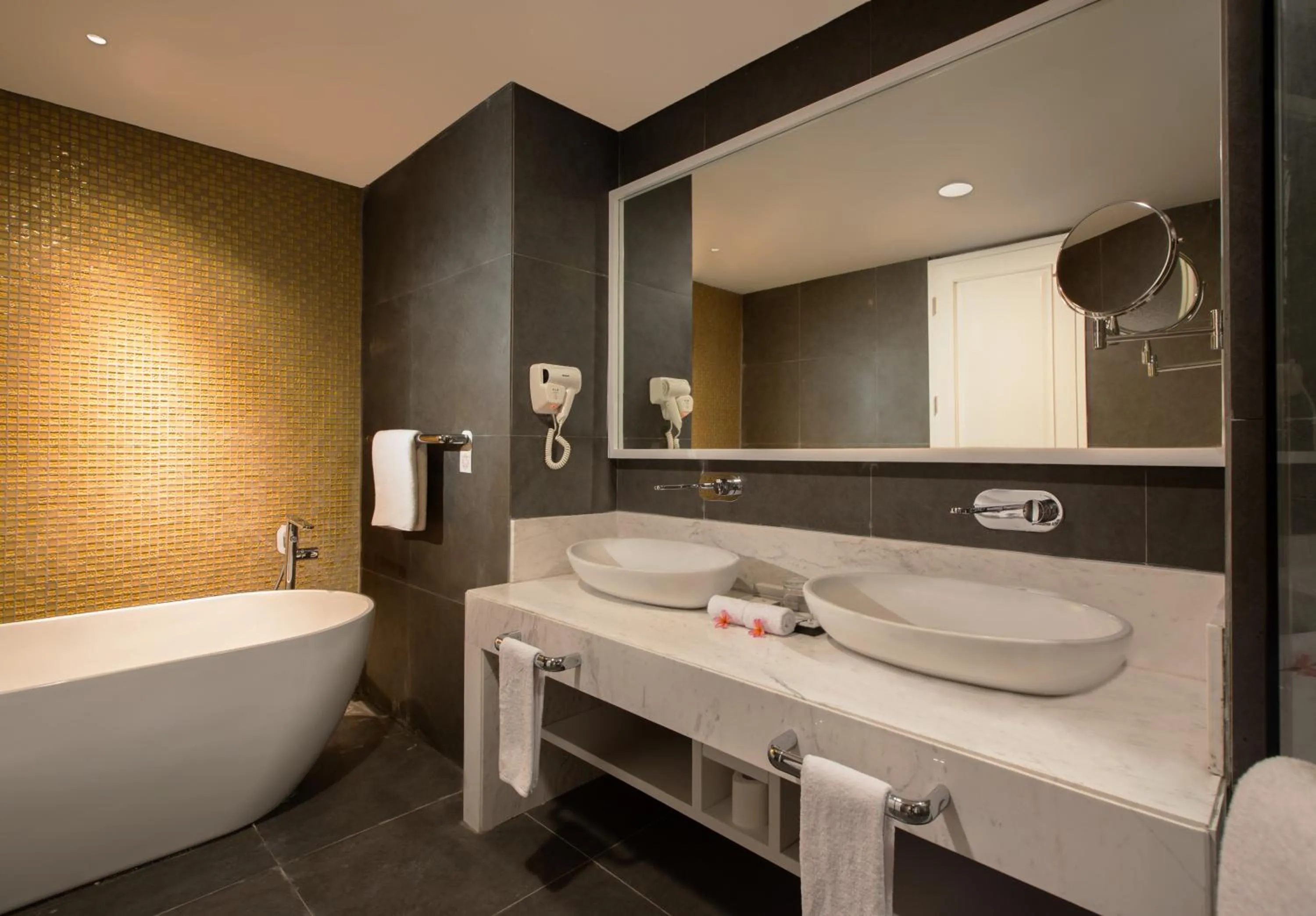 Executive Suite in Swiss-Belinn Singkawang