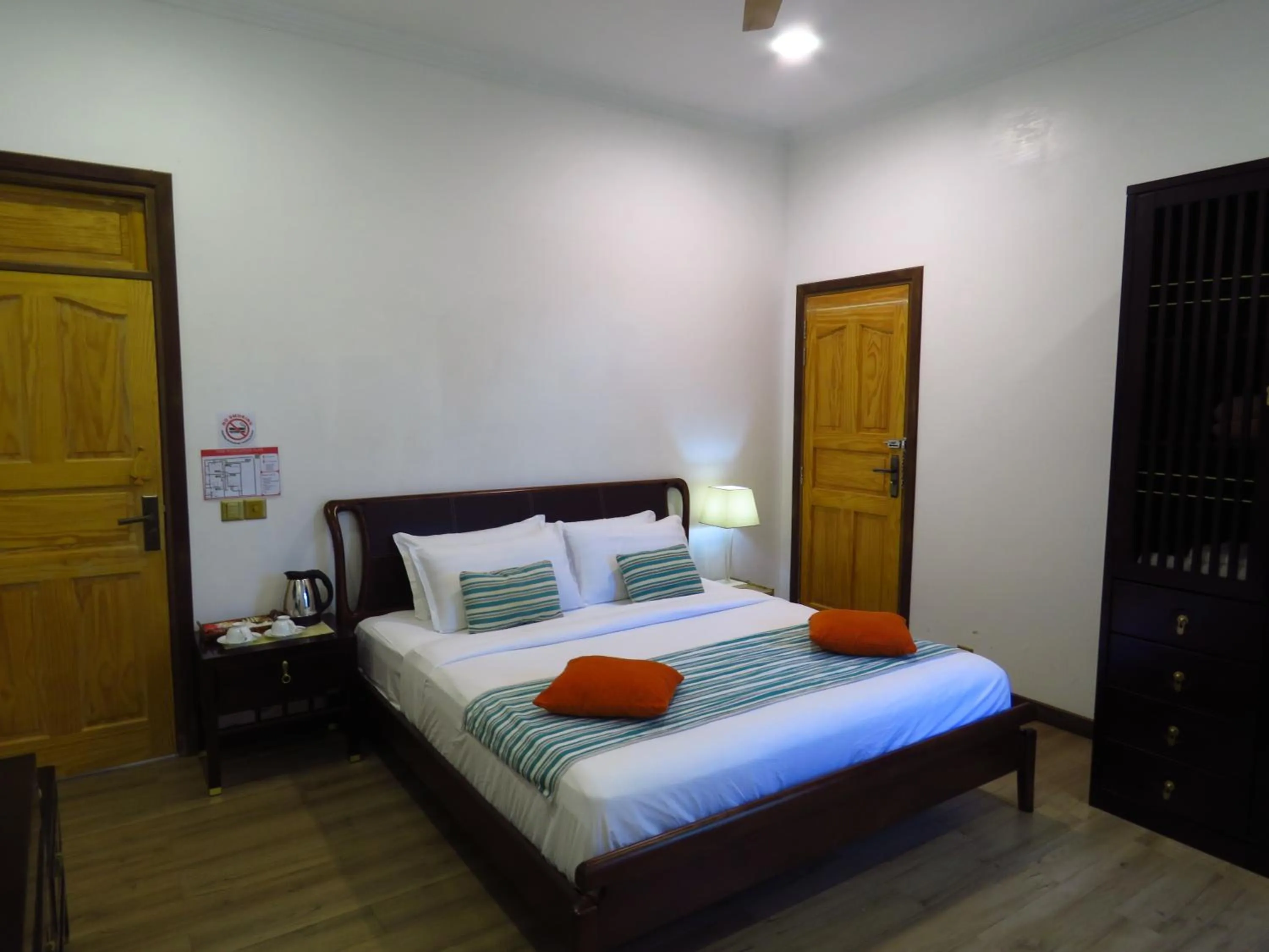 Deluxe Double Room in The Sunrise Huraa