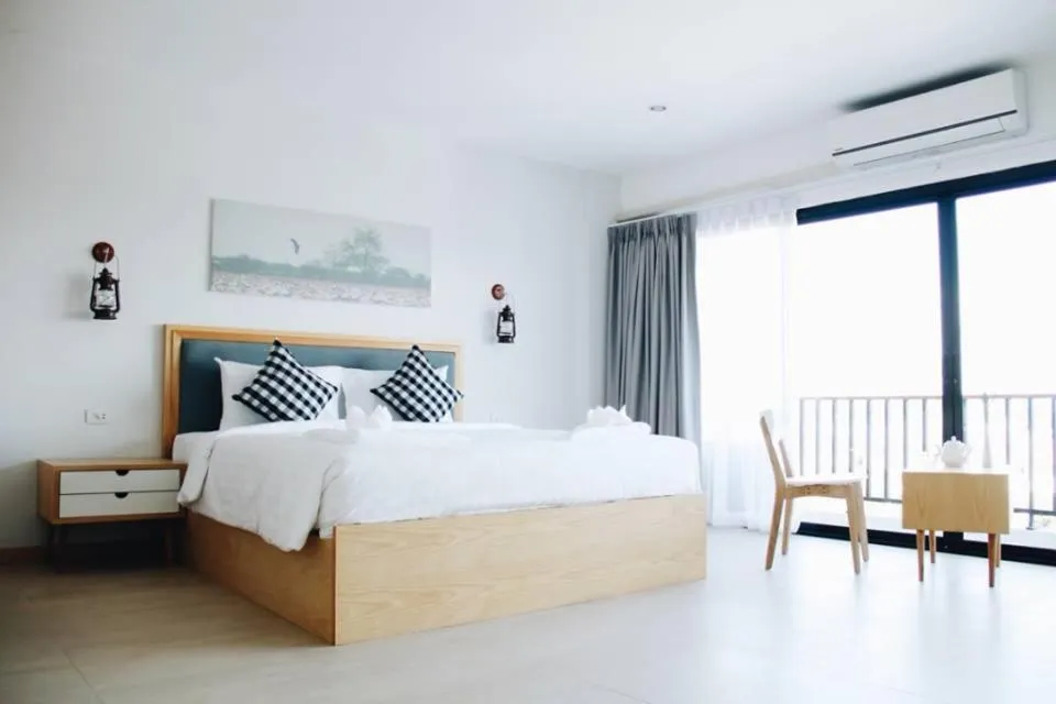 Deluxe King Room in Phukaning