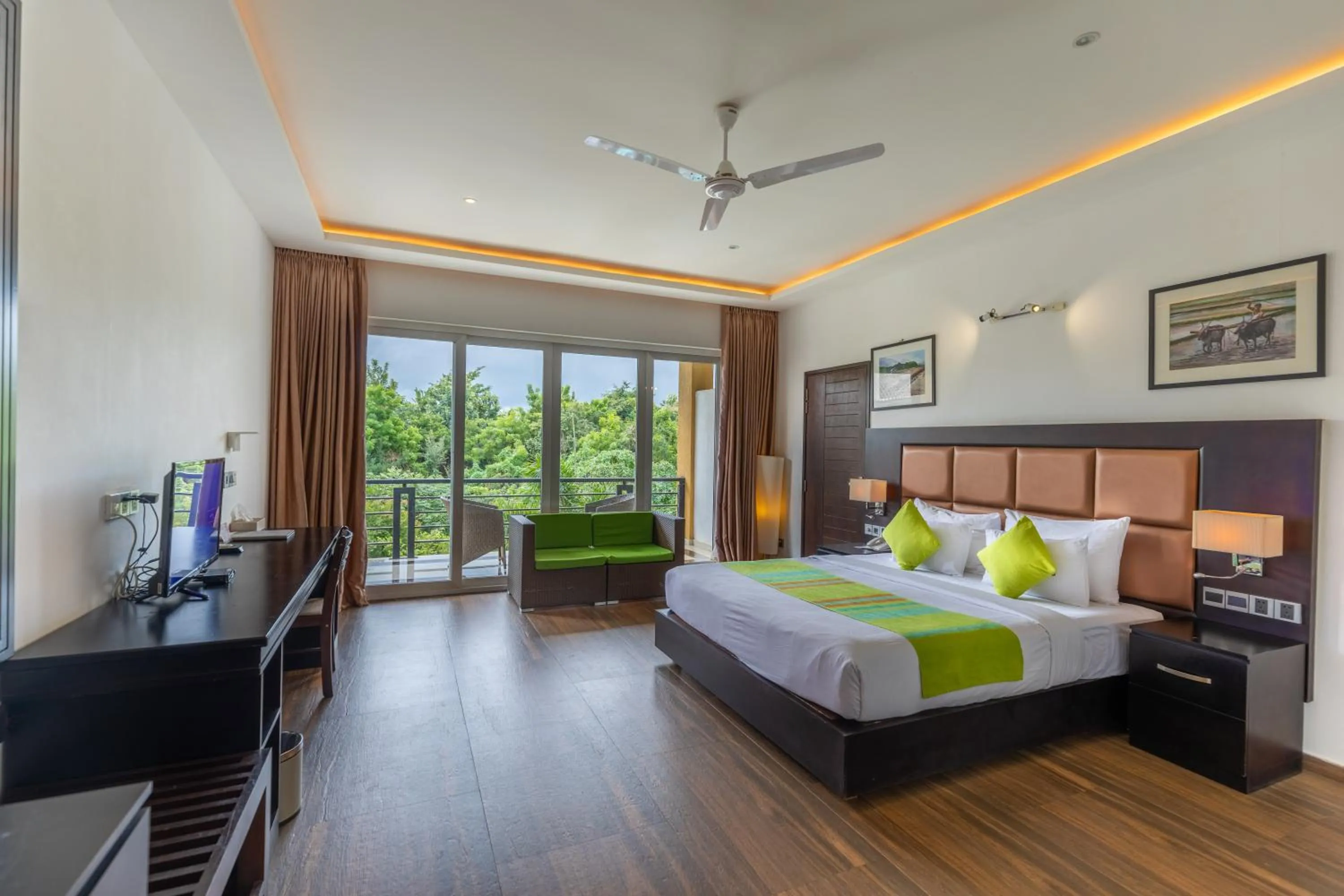 King Room with Sigiriya Rock View in Cassandra Culture Resort