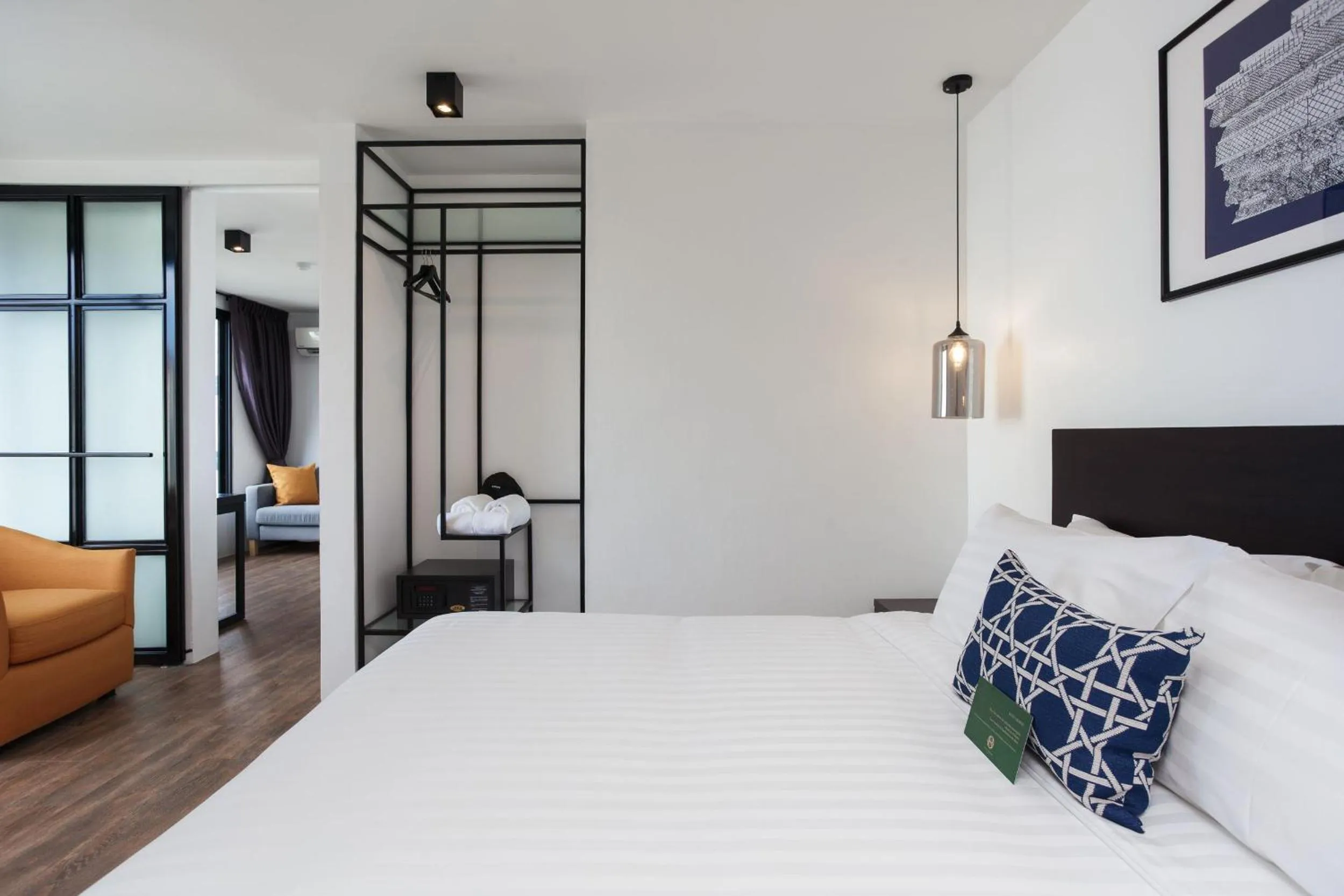 Deluxe King Suite in Oriental Heritage Hotel