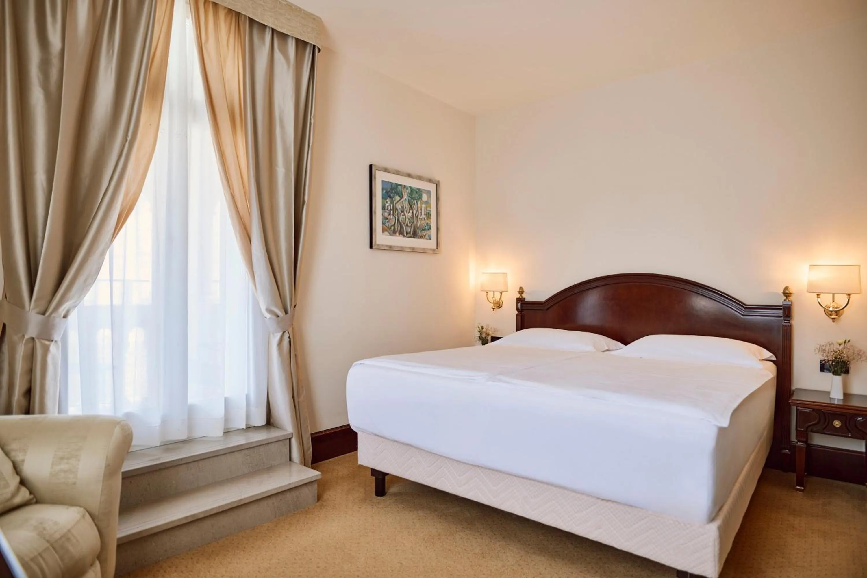  Deluxe Double Room with Sea View and Balcony - single occupancy in Arbiana Heritage Hotel