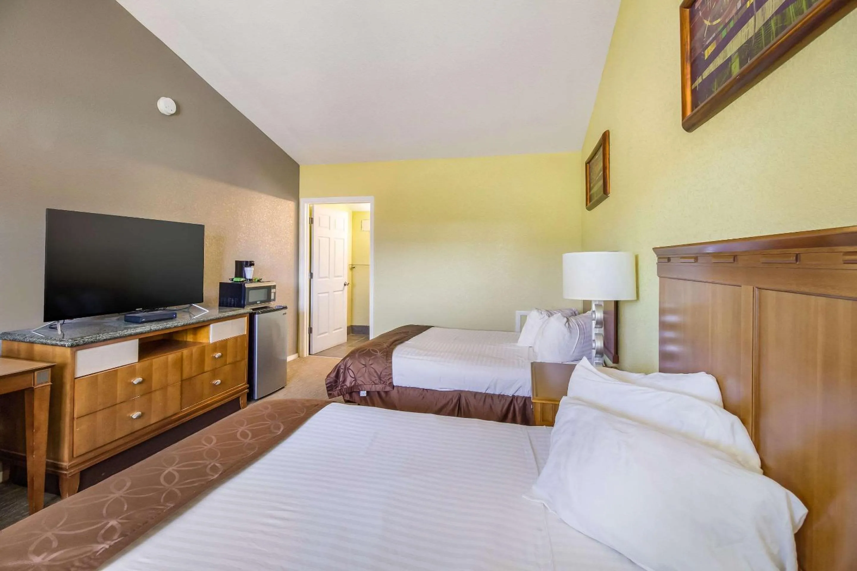 Standard Queen Room with Two Queen Beds - Non Smoking  in Rodeway Inn Casper