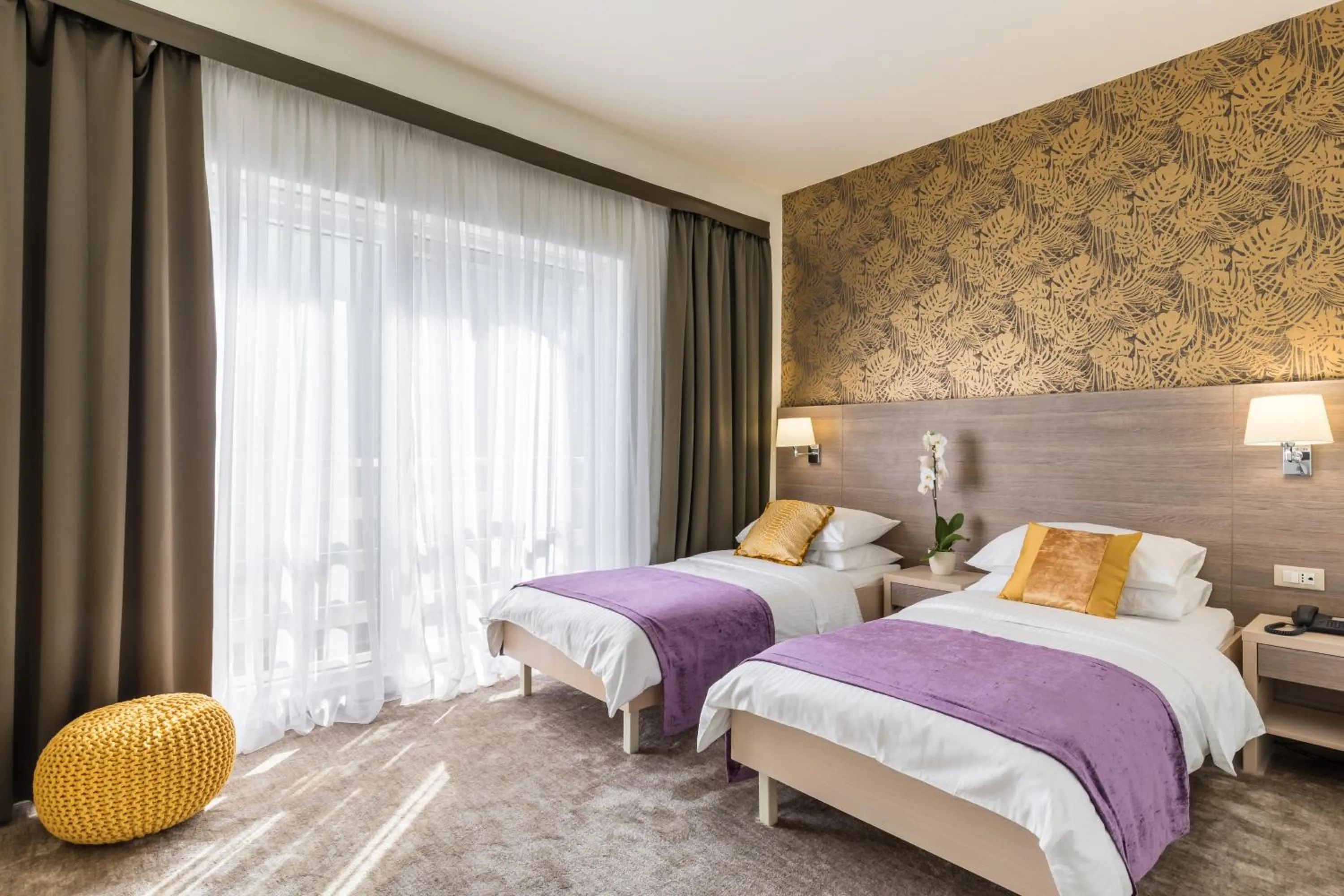 Standard Twin Room in Hotel Mondo