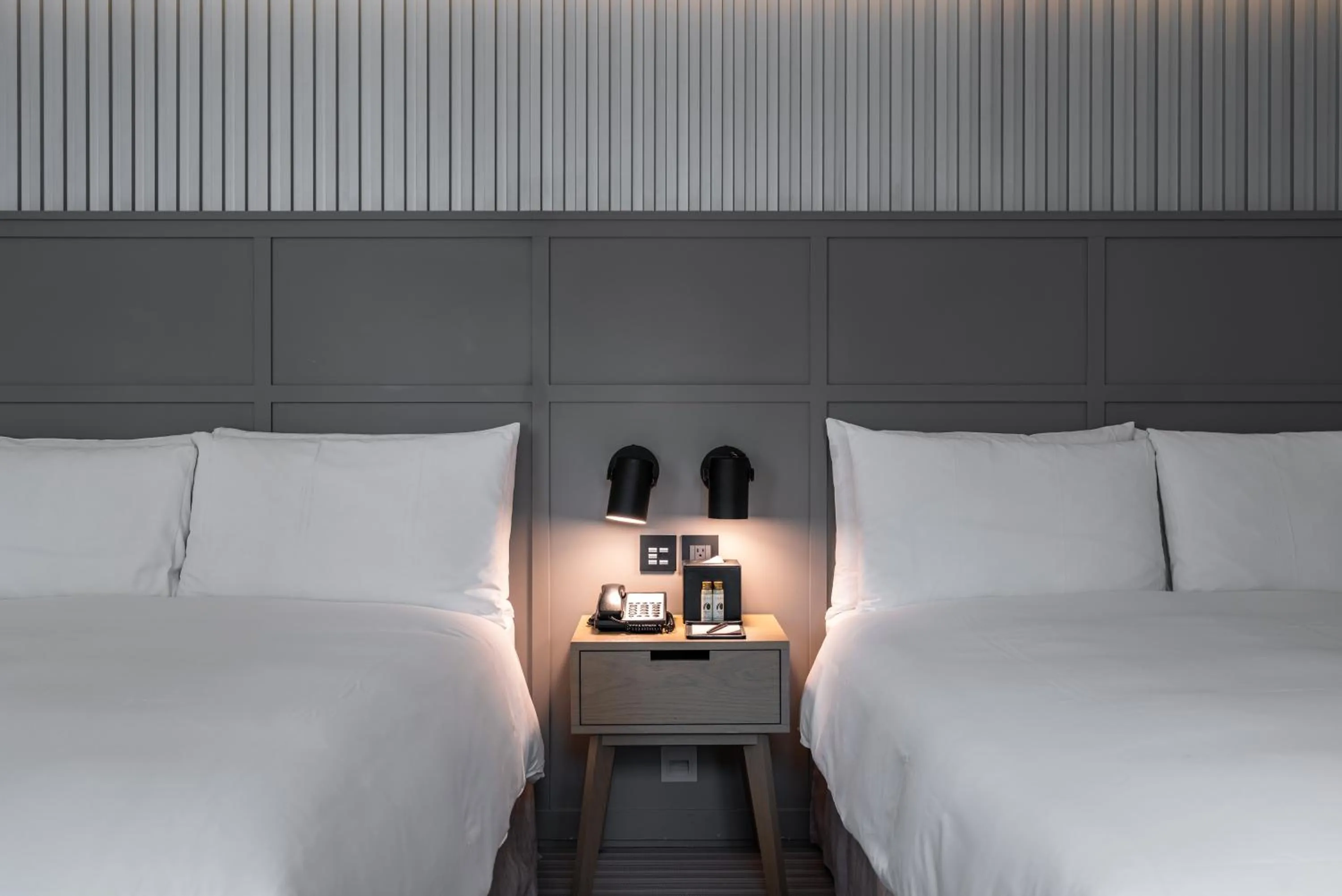 Luxury Quadruple Room in Greet Inn