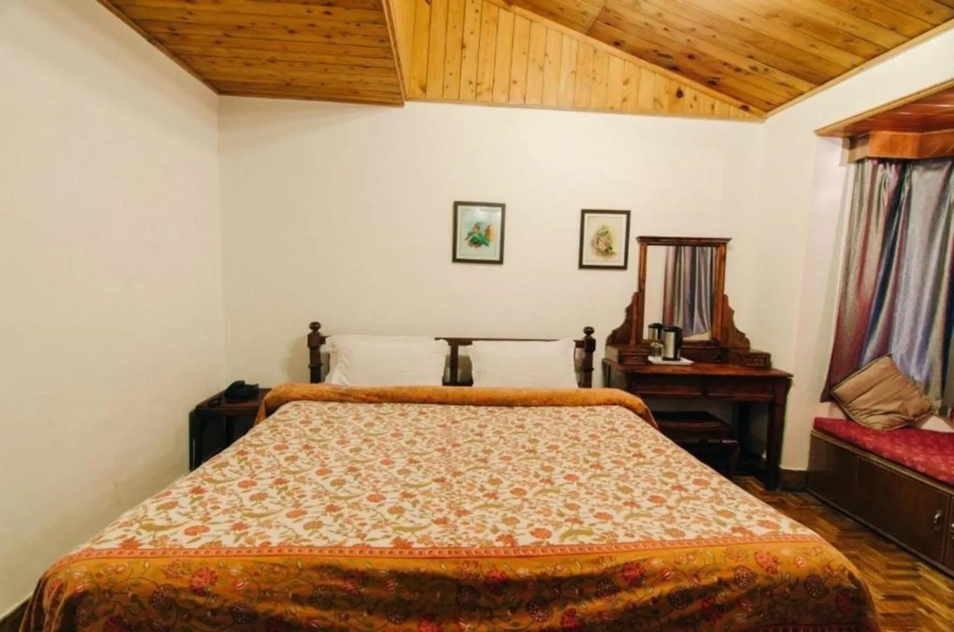 Magnolia Villa Room A in The Hive Cottage By Royal Collection Hotels