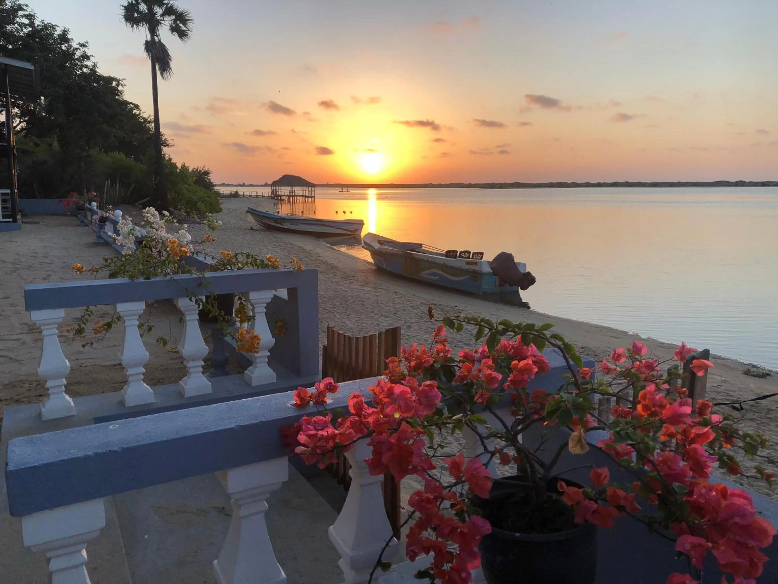 Superior Double Room with Lagoon View in Dinuda Lagoon Hotel