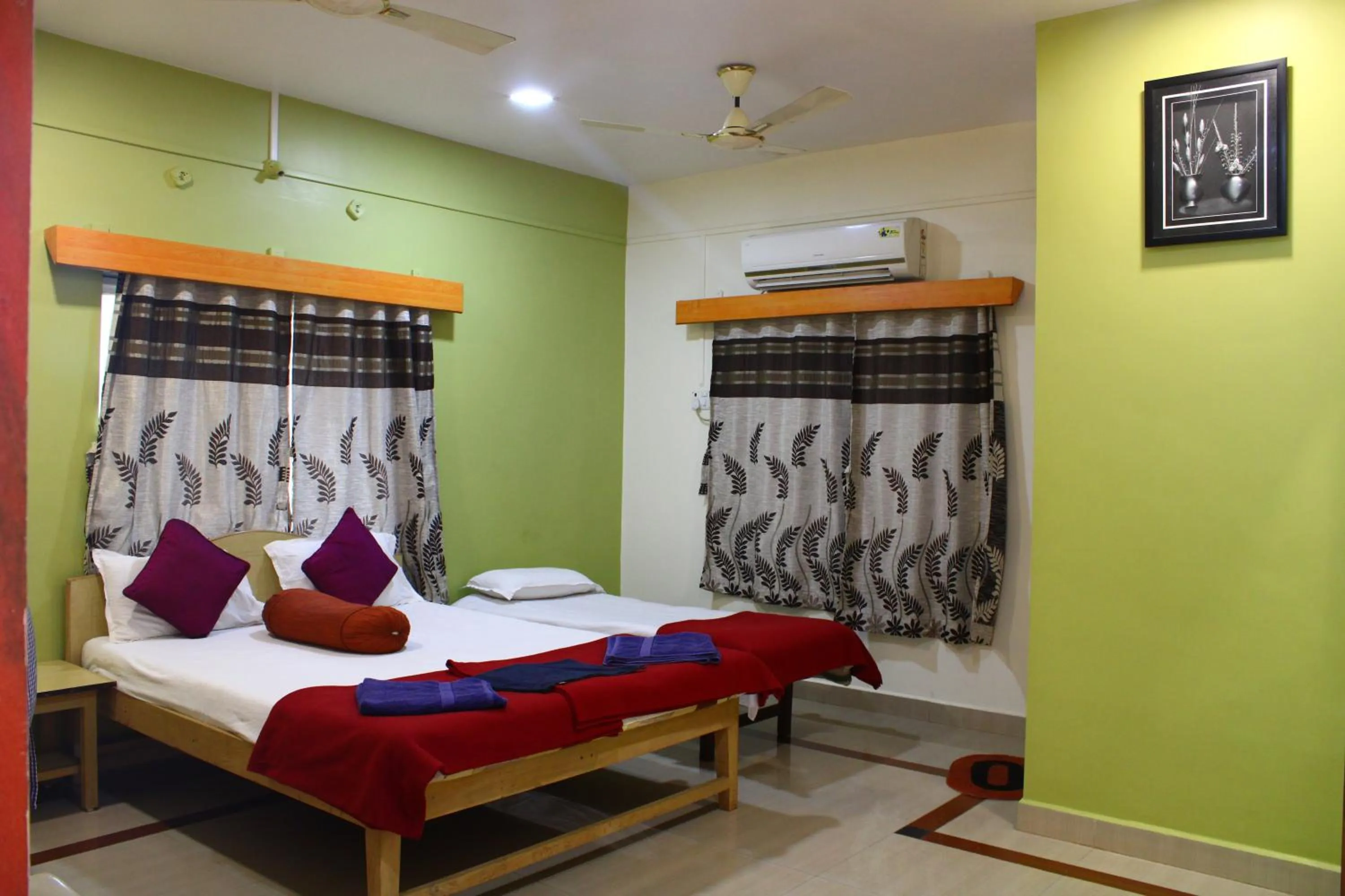Deluxe Double Room in Nisarg Resort