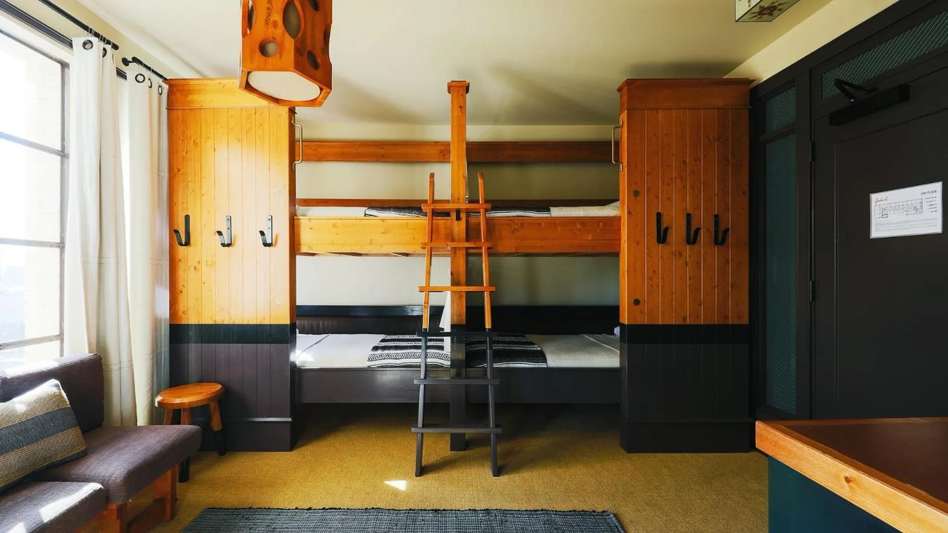 Family Room in Freehand Los Angeles