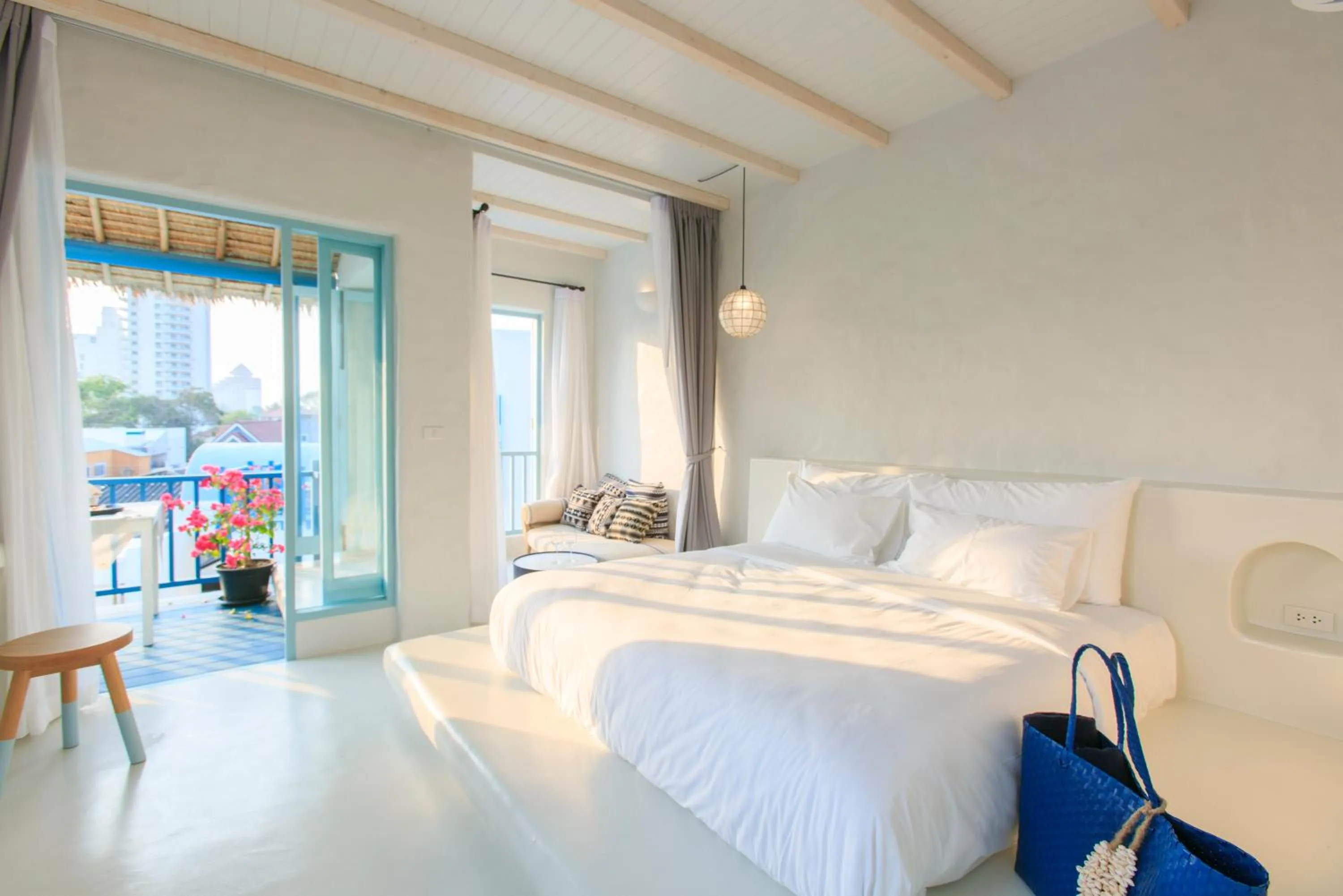 Double Room with Ocean View in Resort de Paskani