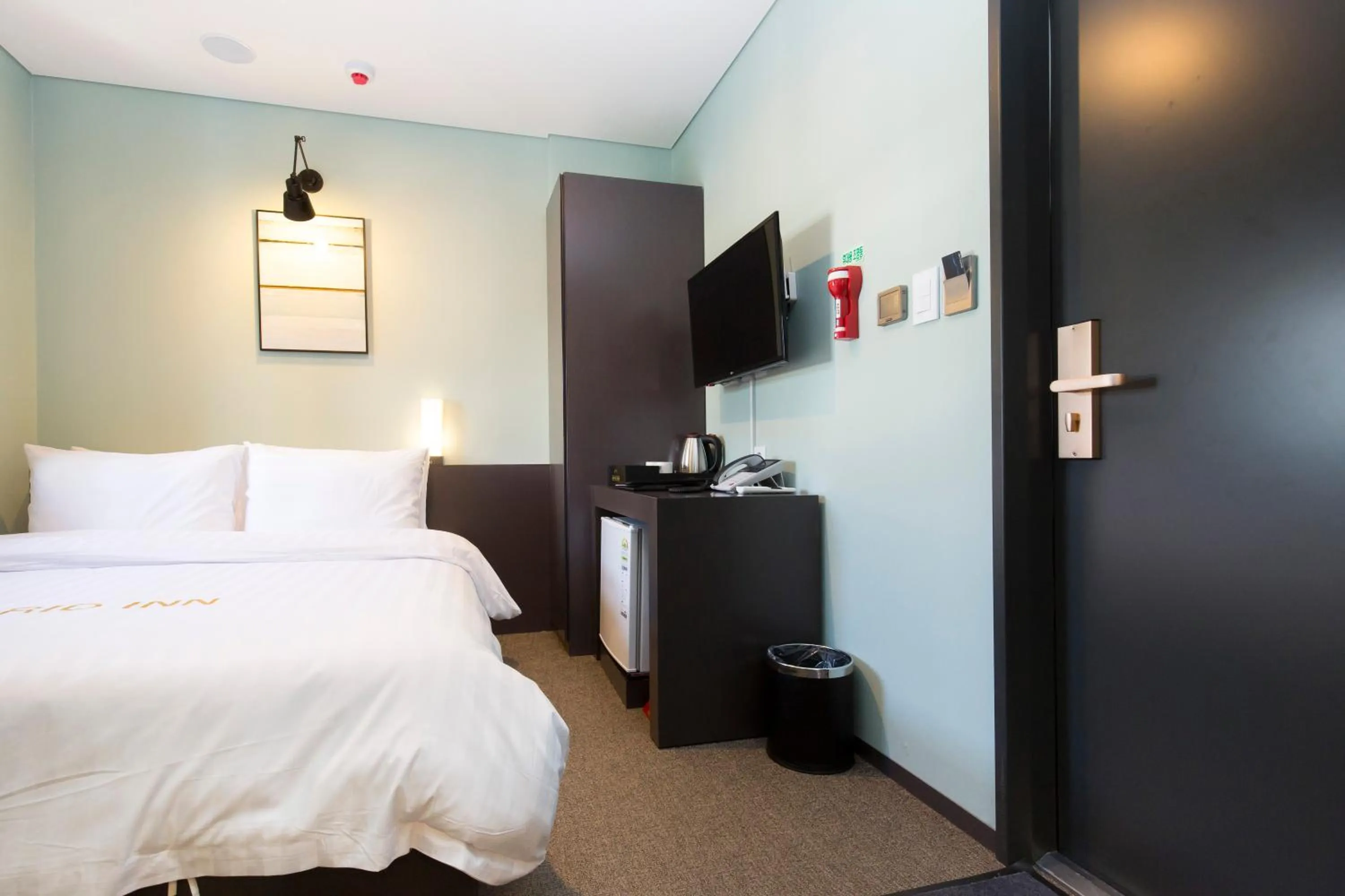 Economy Double Room in Grid Inn Hotel