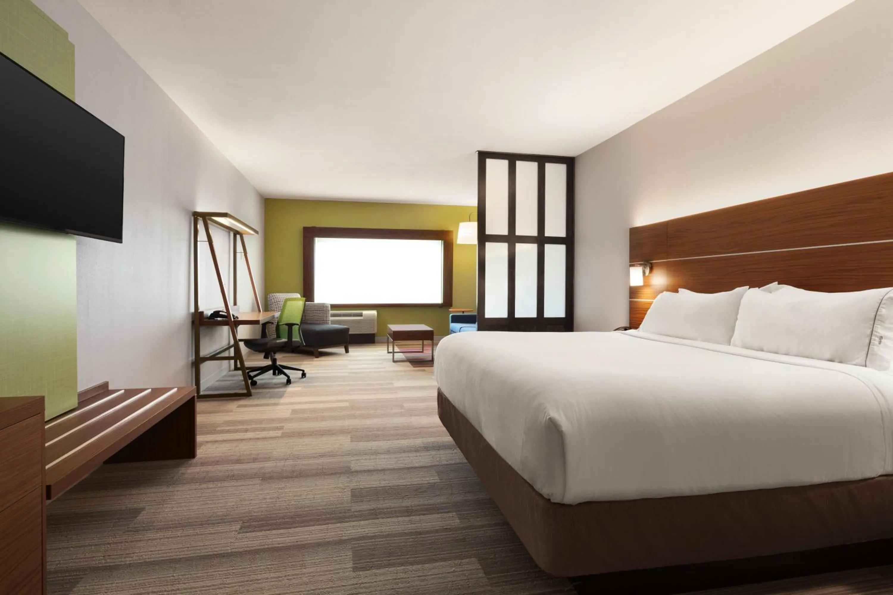 King Suite in Holiday Inn Express & Suites - McAllen - Medical Center Area by IHG