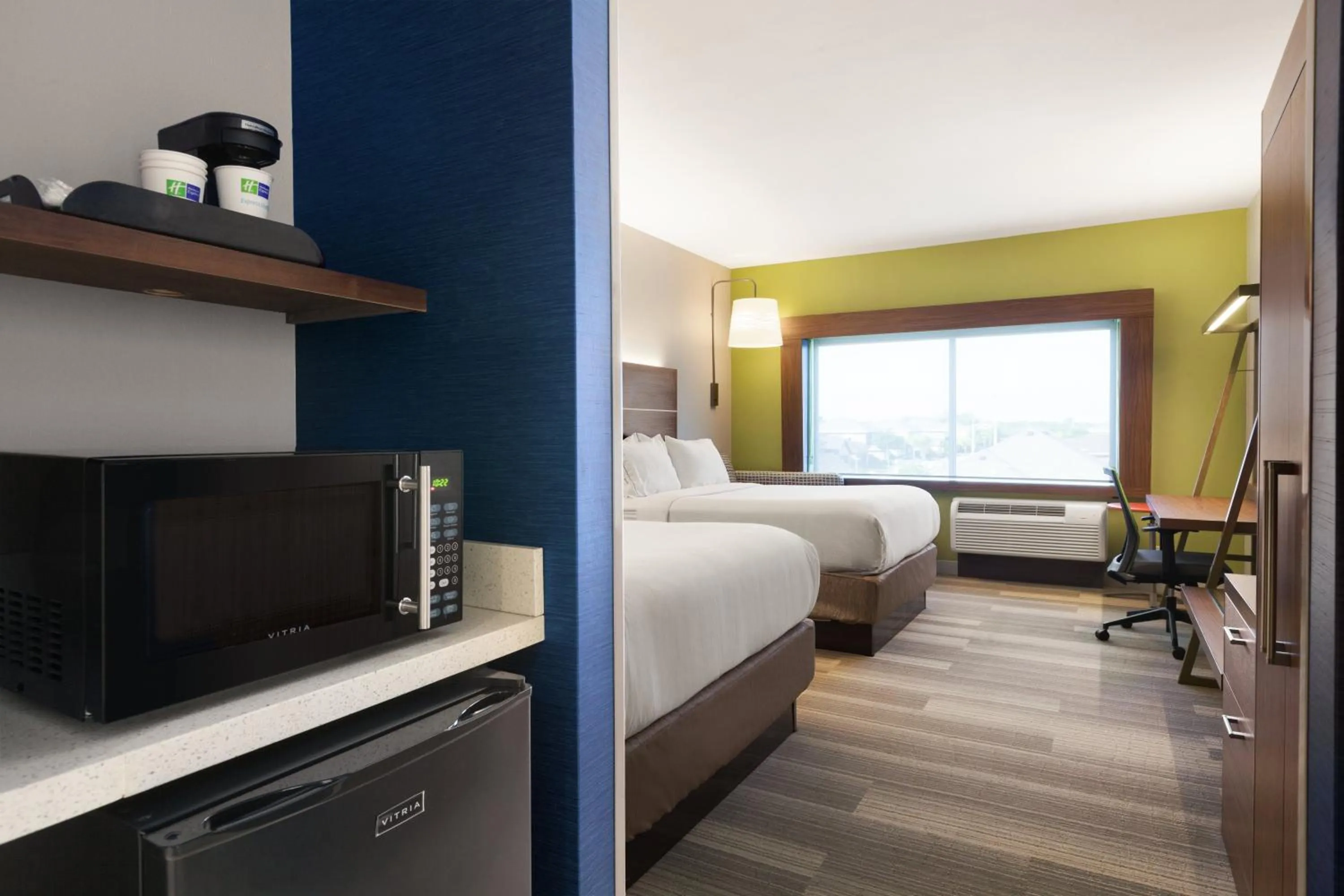 Suite - Hearing Accessible in Holiday Inn Express & Suites - McAllen - Medical Center Area by IHG