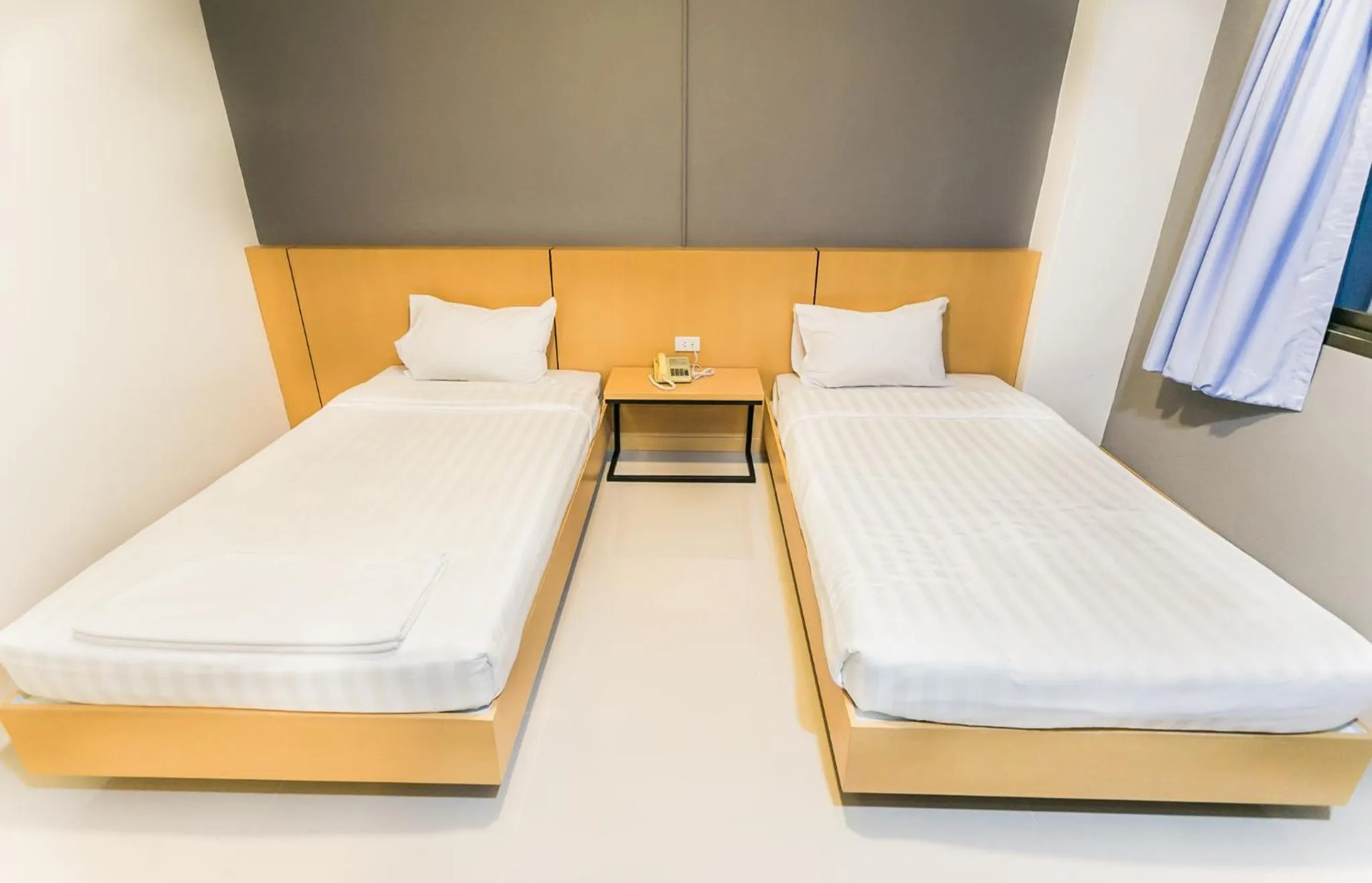 Twin Room with Bathroom in Grand Leo Hotel