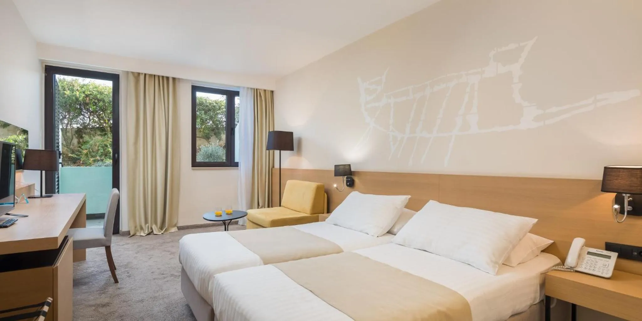 Superior Double Room with Balcony and Extra Bed in Aminess Younique Liburna Hotel