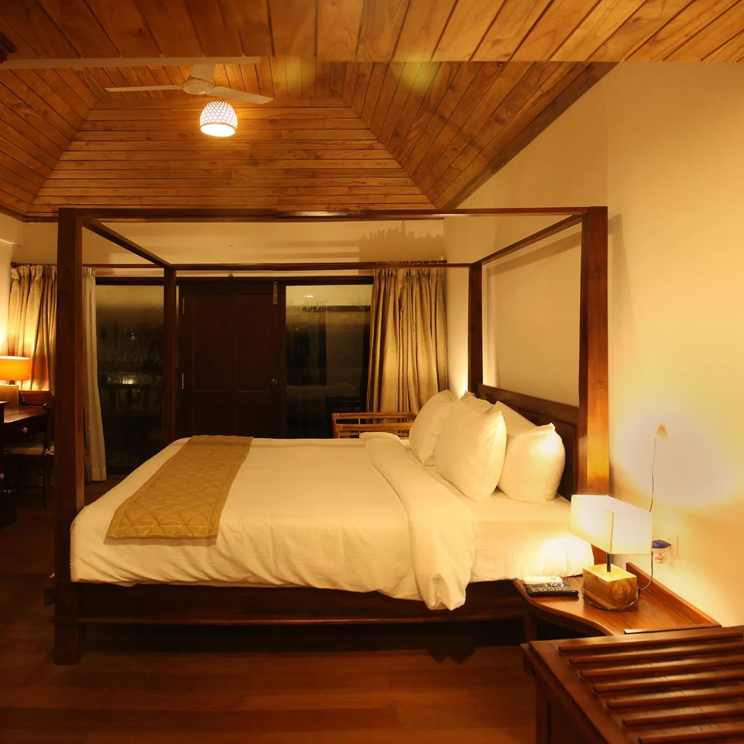 Double Room with Lake View in Paloma Backwater Resorts