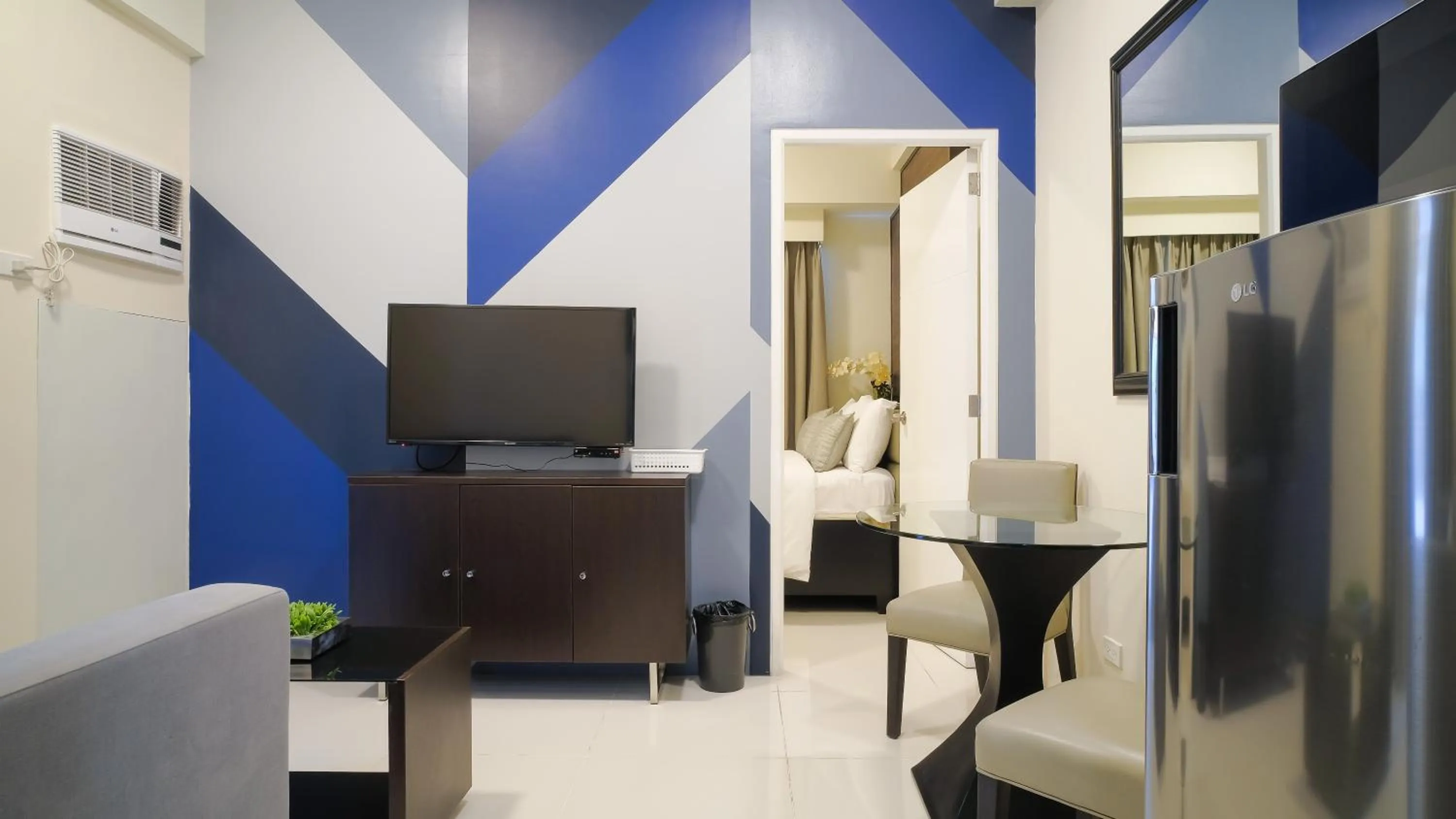 One-Bedroom Apartment in Currency Serviced Suites