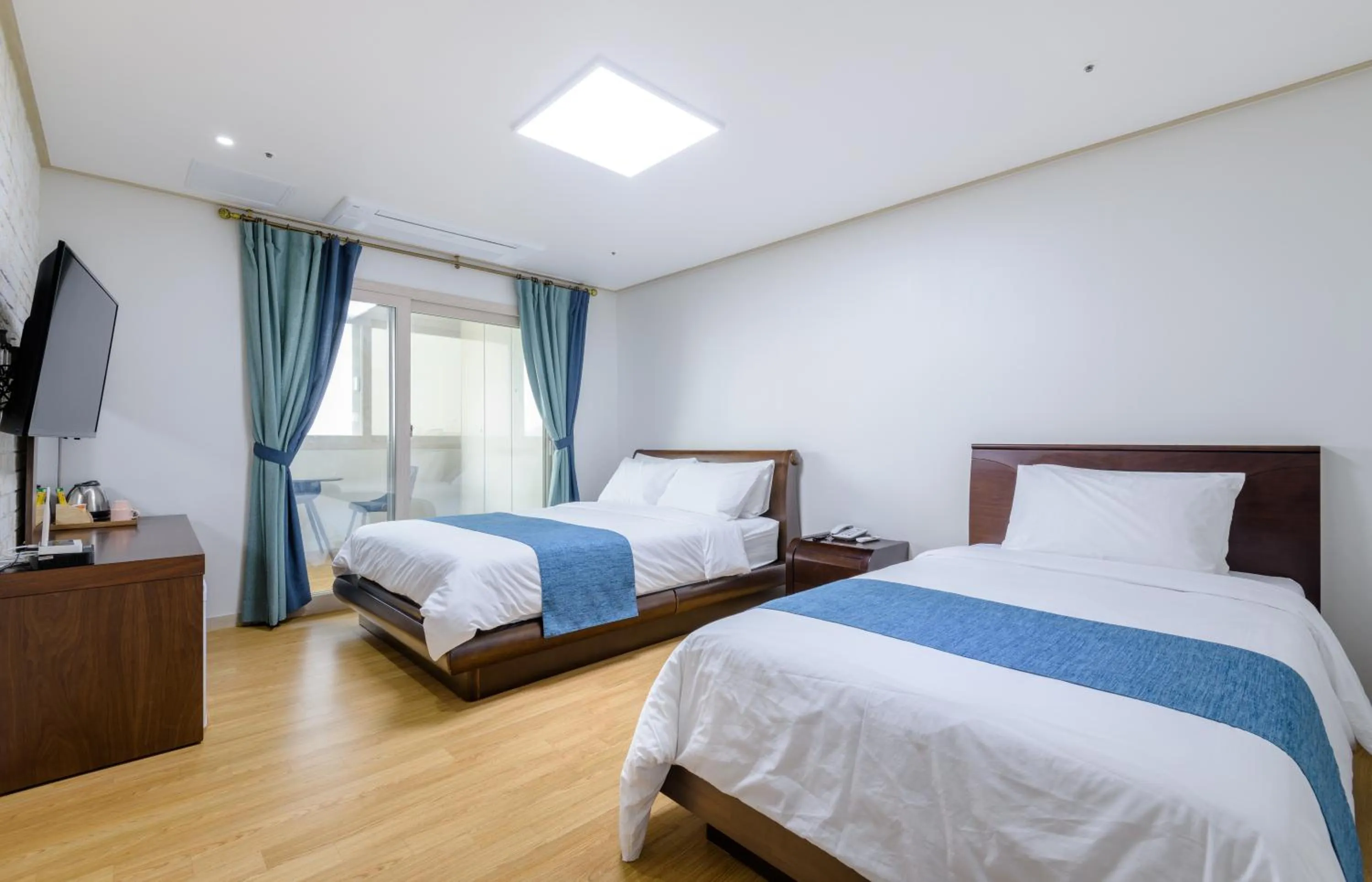 Deluxe Twin Room in Hu An Stay Hotel
