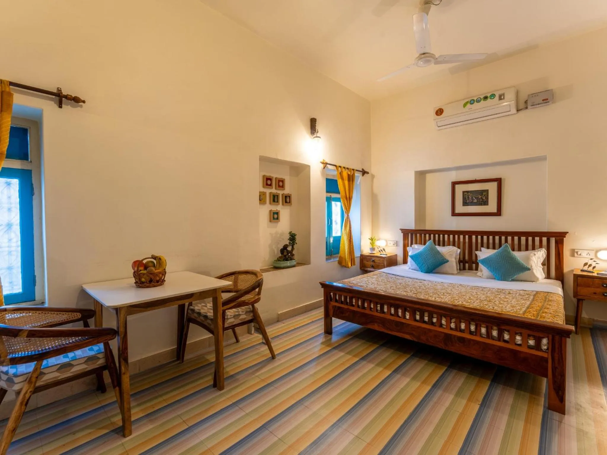 Double Room with Shower in Moustache Jodhpur