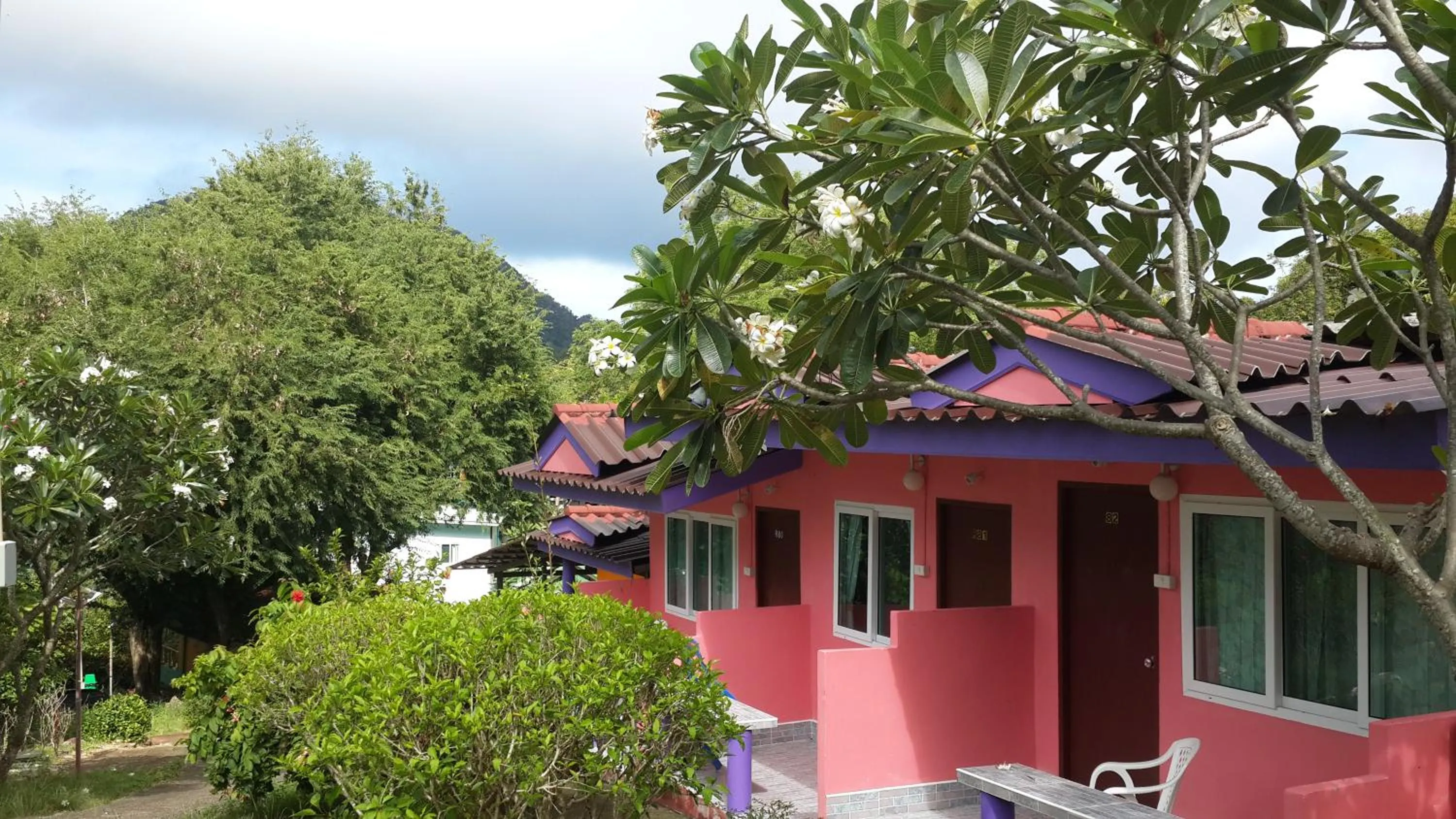Double Room with Garden View in Phi Phi View Point Resort