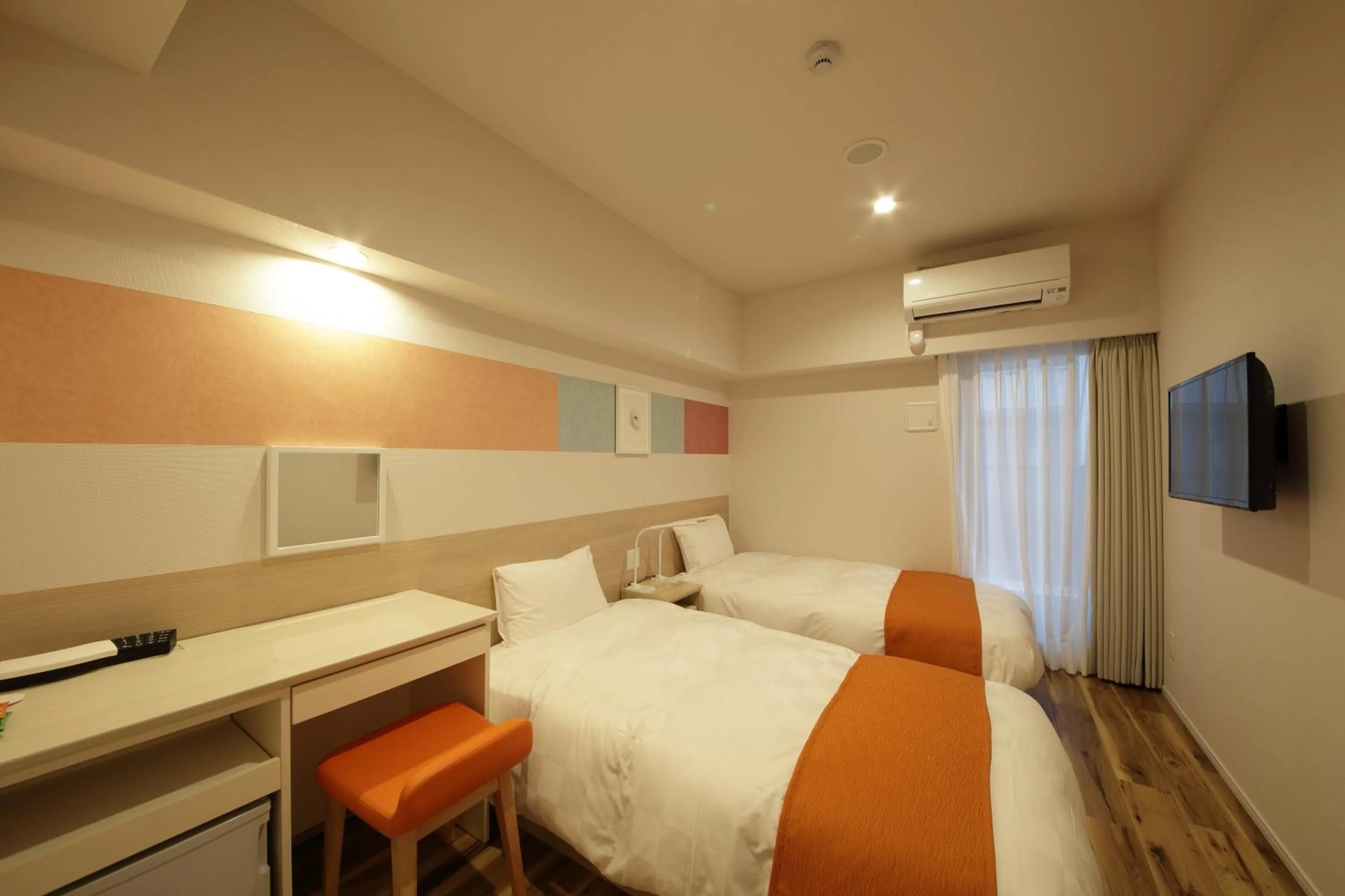 Room Selected at Check-In for Remort Work - single occupancy in SARASA HOTEL Shinsaibashi