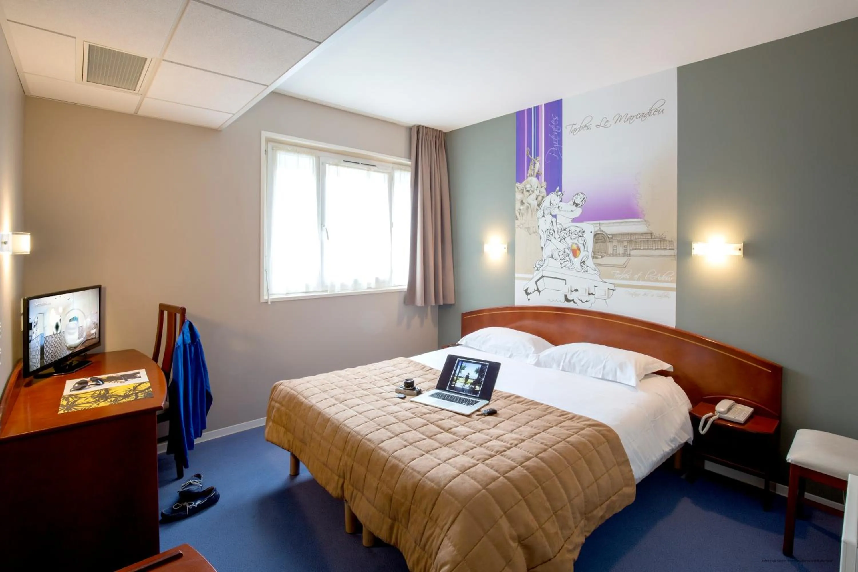 Double Room in Cit'Hotel de la Marne