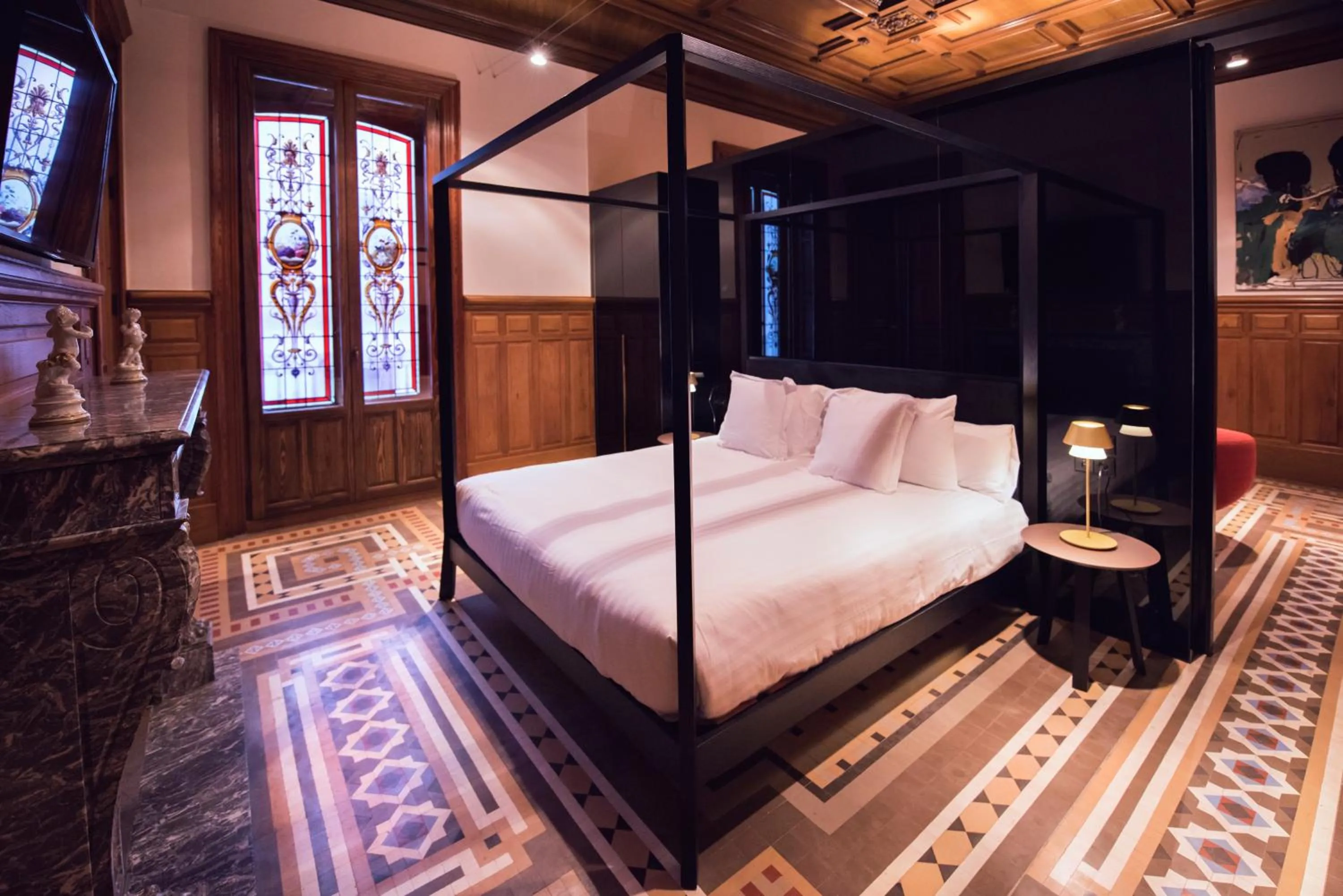 Two-Bedroom Apartment in Palacio Salvetti Suites